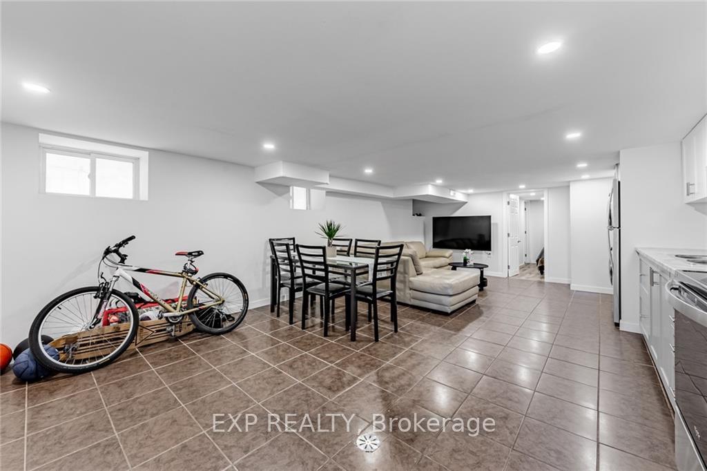 198 LAUDER Ave, Toronto, ON M6E3H4 | 4 Bedroom 4 Bathroom Detached House | Image 22