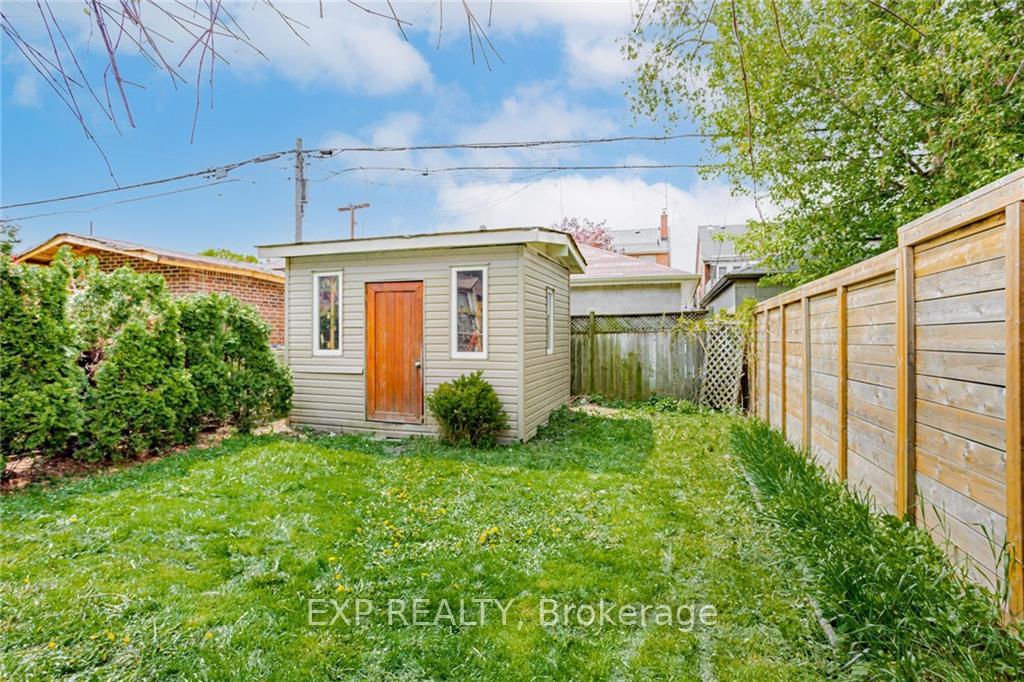 198 LAUDER Ave, Toronto, ON M6E3H4 | 4 Bedroom 4 Bathroom Detached House | Image 29