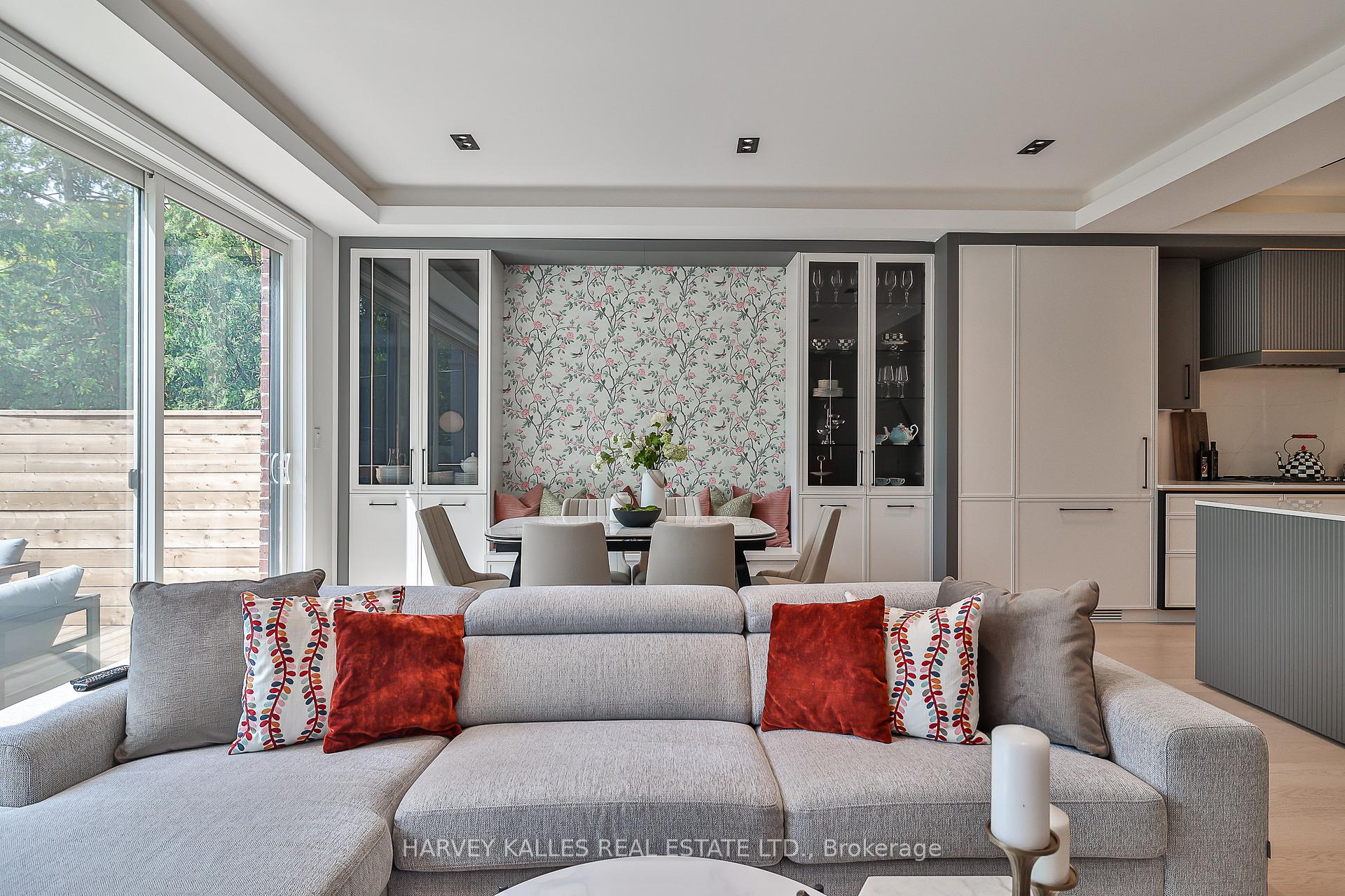 105 Donlea Dr, Toronto, ON M4G2M6 | 4 Bedroom 5 Bathroom Detached House | Image 20