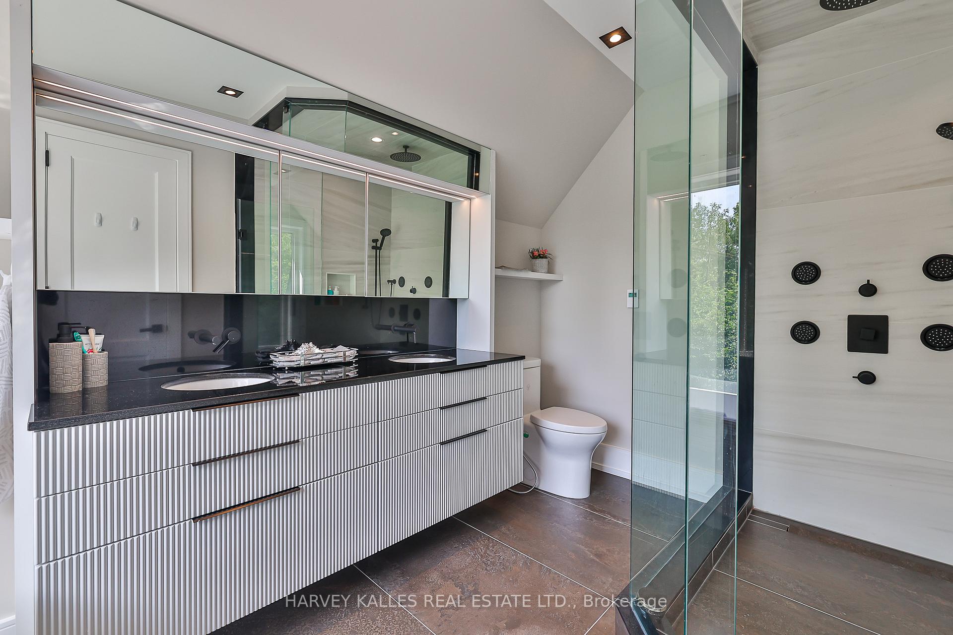105 Donlea Dr, Toronto, ON M4G2M6 | 4 Bedroom 5 Bathroom Detached House | Image 28