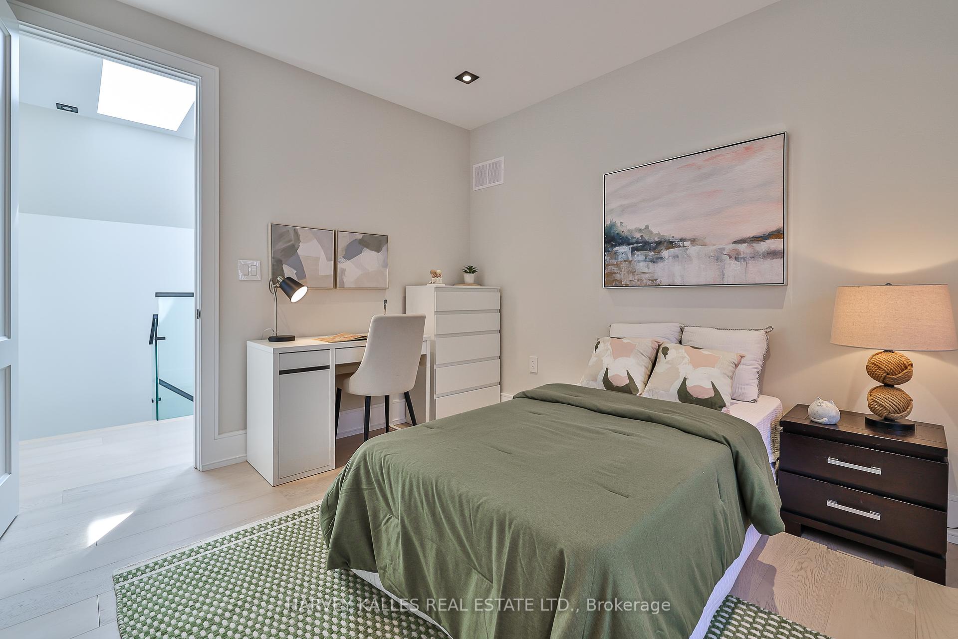 105 Donlea Dr, Toronto, ON M4G2M6 | 4 Bedroom 5 Bathroom Detached House | Image 32