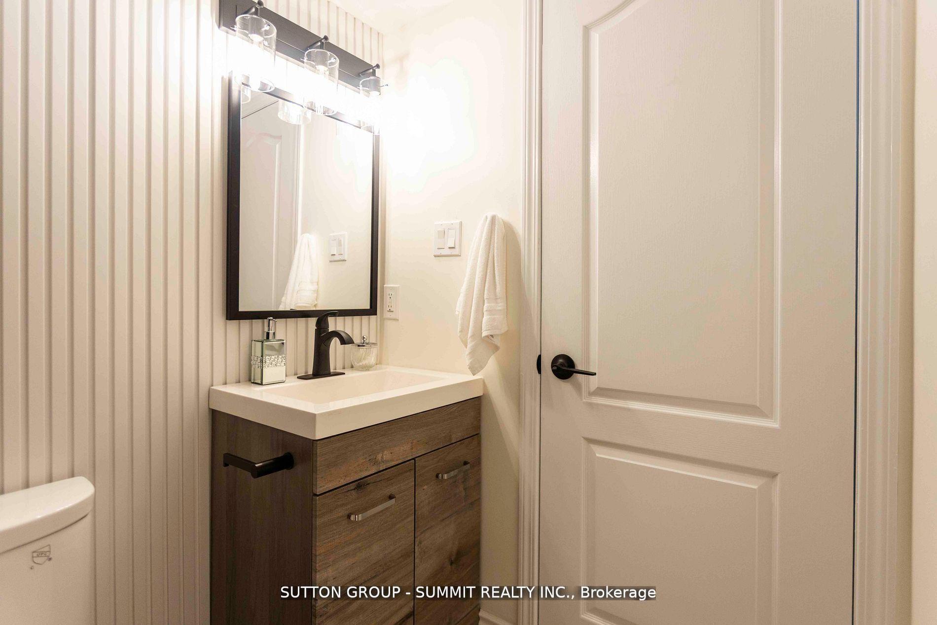 #421 - 12 Douro St, Toronto, ON M6K0A1 | 2 Bedroom 1 Bathroom Condo Townhouse | Image 10