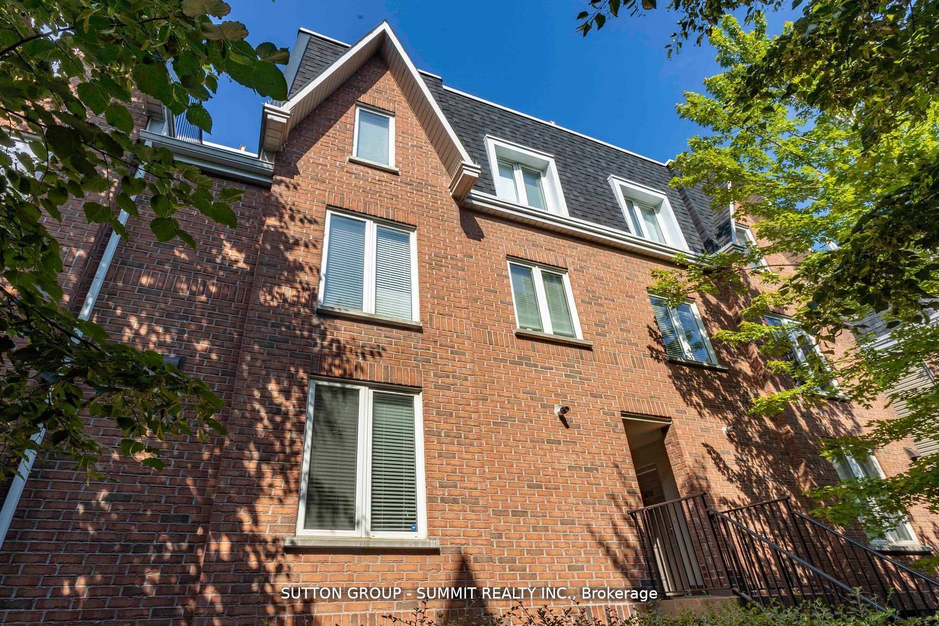 #421 - 12 Douro St, Toronto, ON M6K0A1 | 2 Bedroom 1 Bathroom Condo Townhouse | Image 8