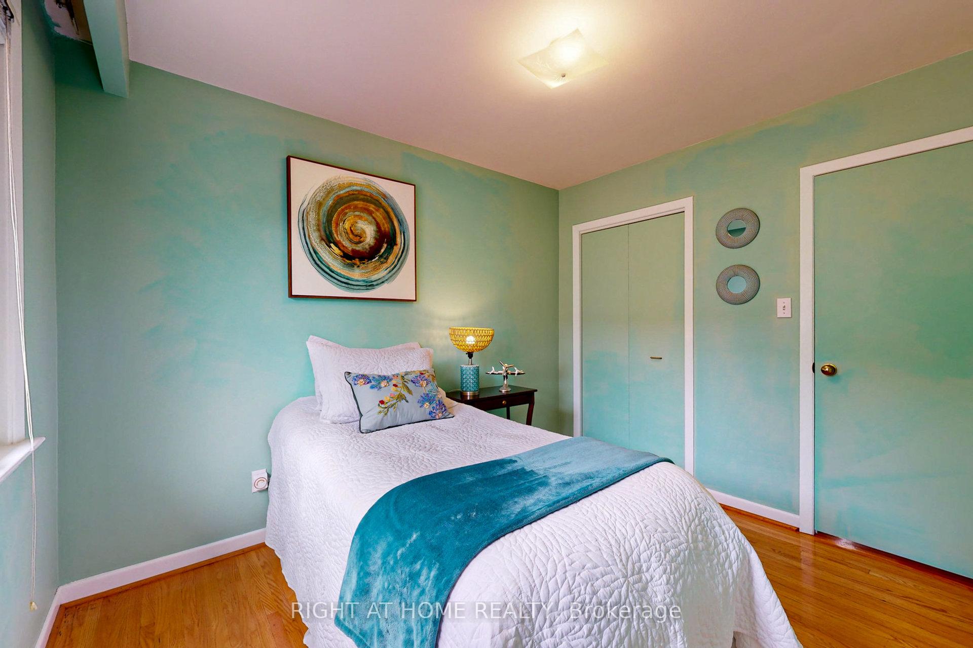 220 Homewood Ave, Toronto, ON M2M1K6 | 3 Bedroom 2 Bathroom Detached House | Image 19