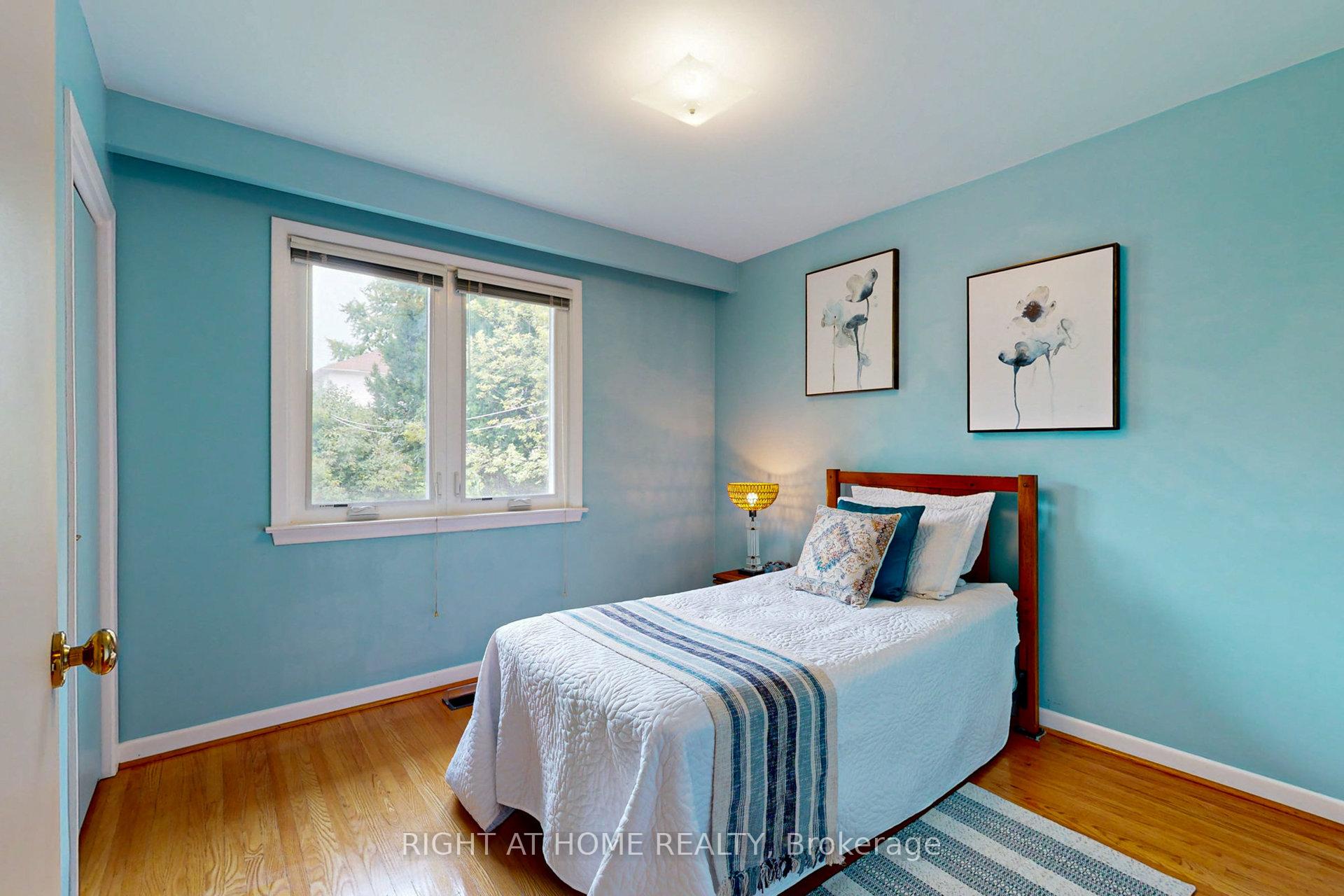 220 Homewood Ave, Toronto, ON M2M1K6 | 3 Bedroom 2 Bathroom Detached House | Image 20