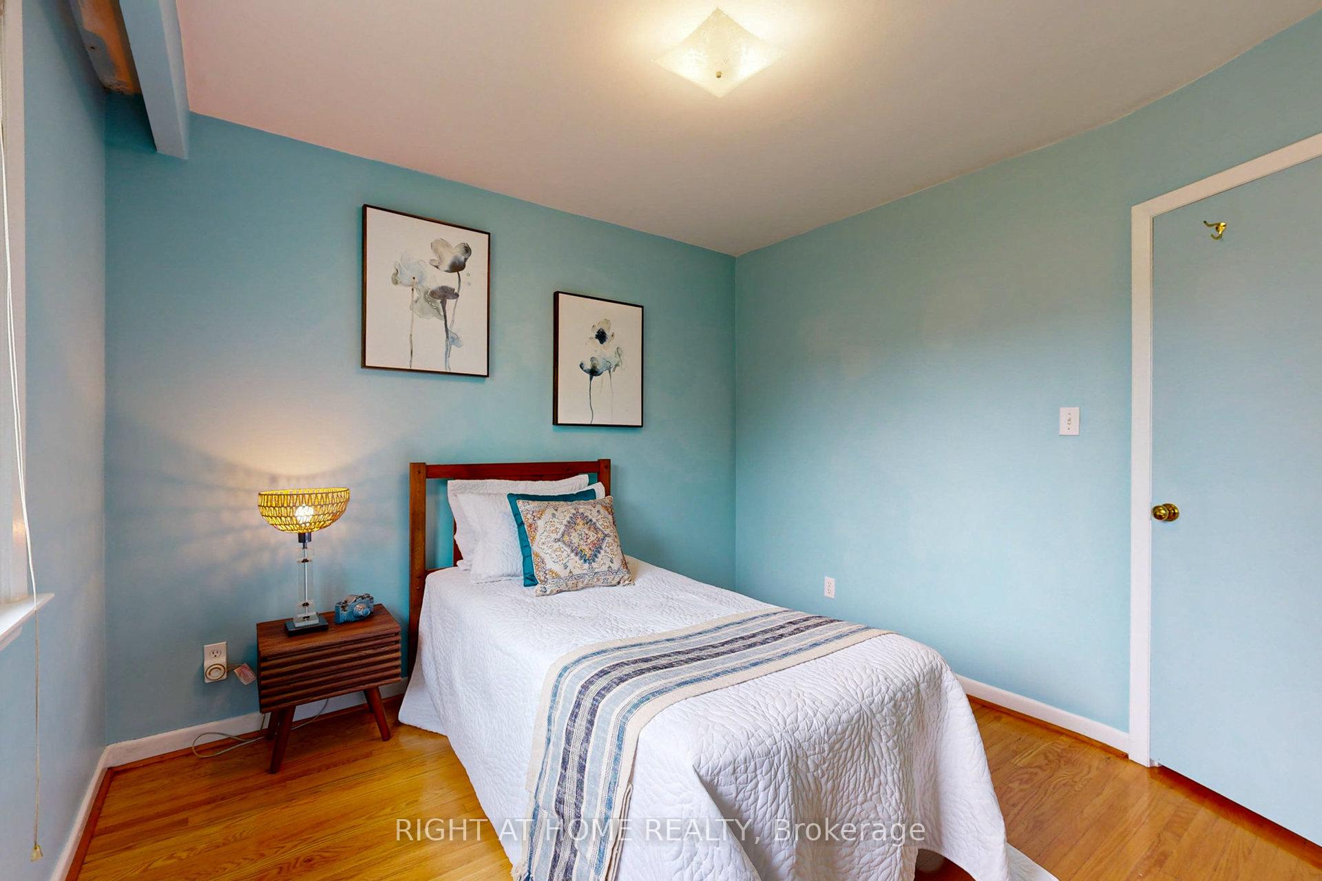 220 Homewood Ave, Toronto, ON M2M1K6 | 3 Bedroom 2 Bathroom Detached House | Image 21