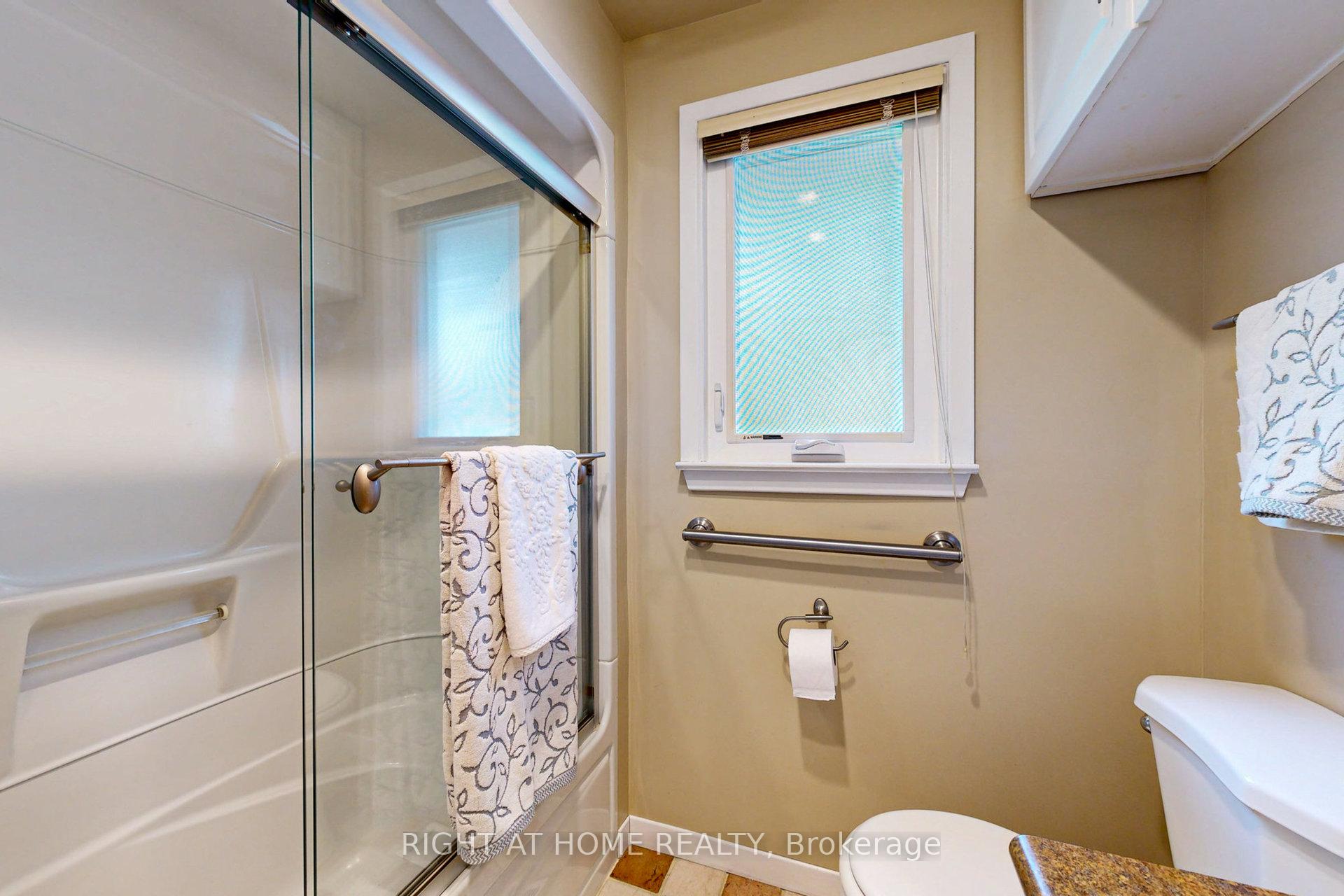 220 Homewood Ave, Toronto, ON M2M1K6 | 3 Bedroom 2 Bathroom Detached House | Image 23