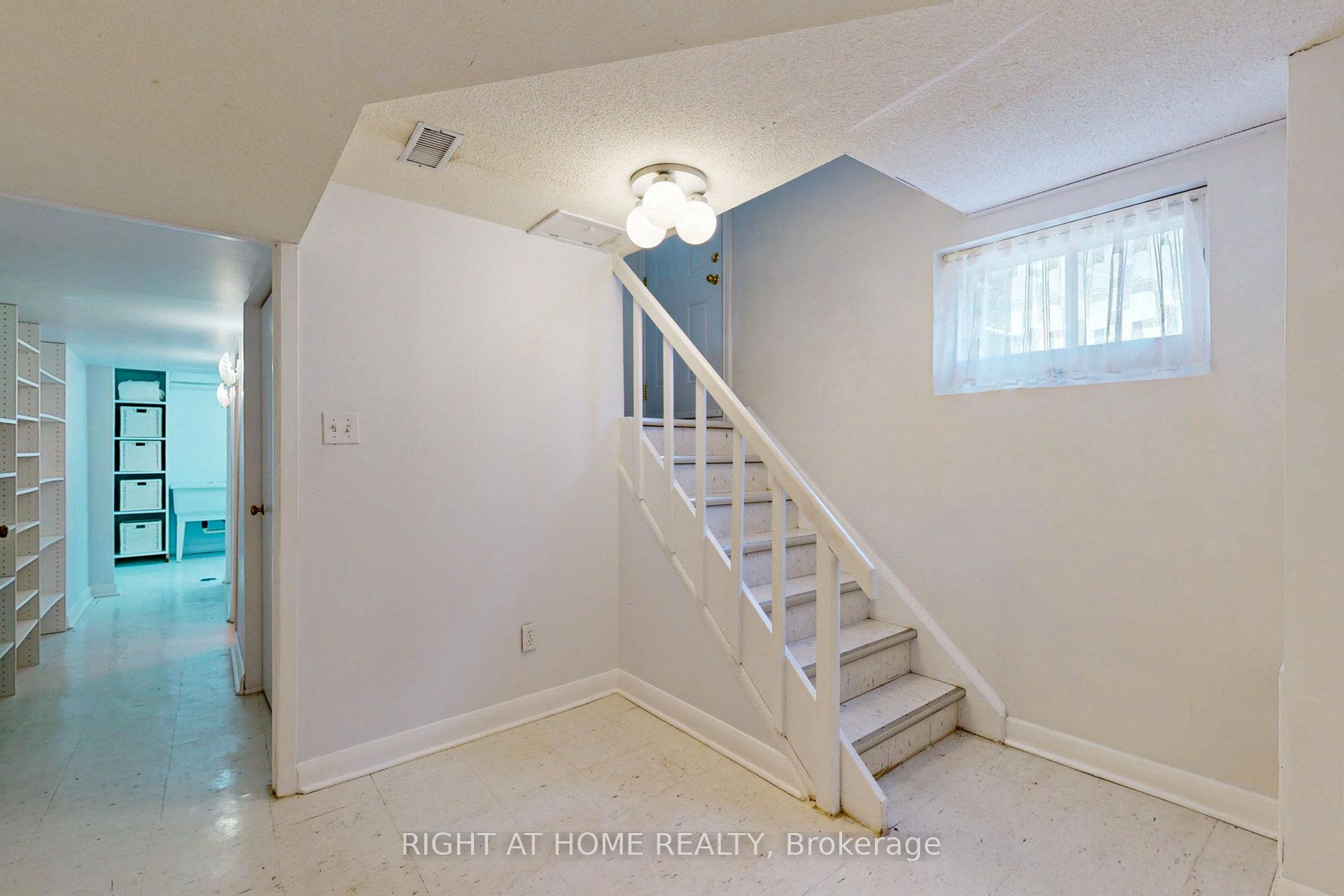220 Homewood Ave, Toronto, ON M2M1K6 | 3 Bedroom 2 Bathroom Detached House | Image 25