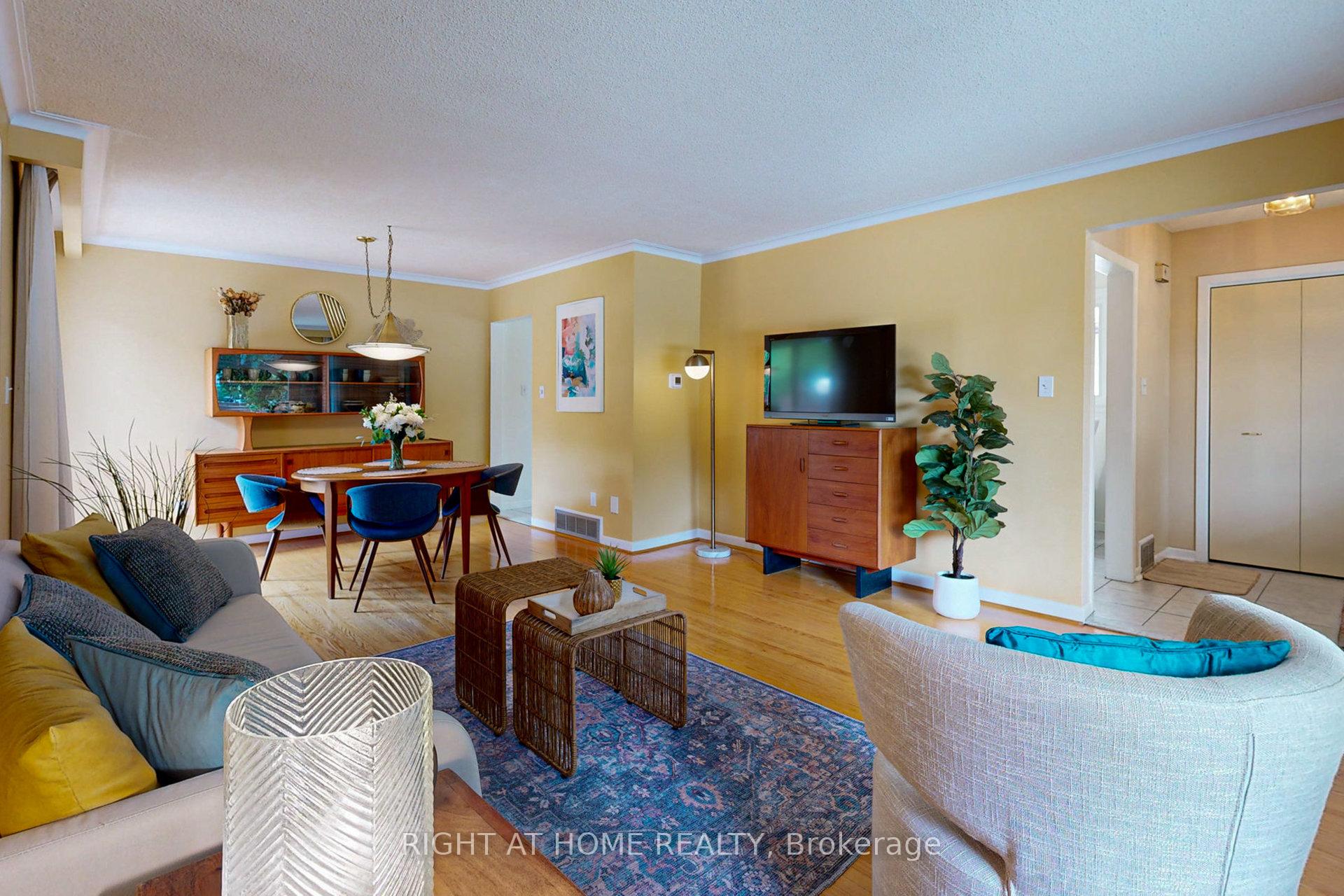 220 Homewood Ave, Toronto, ON M2M1K6 | 3 Bedroom 2 Bathroom Detached House | Image 8