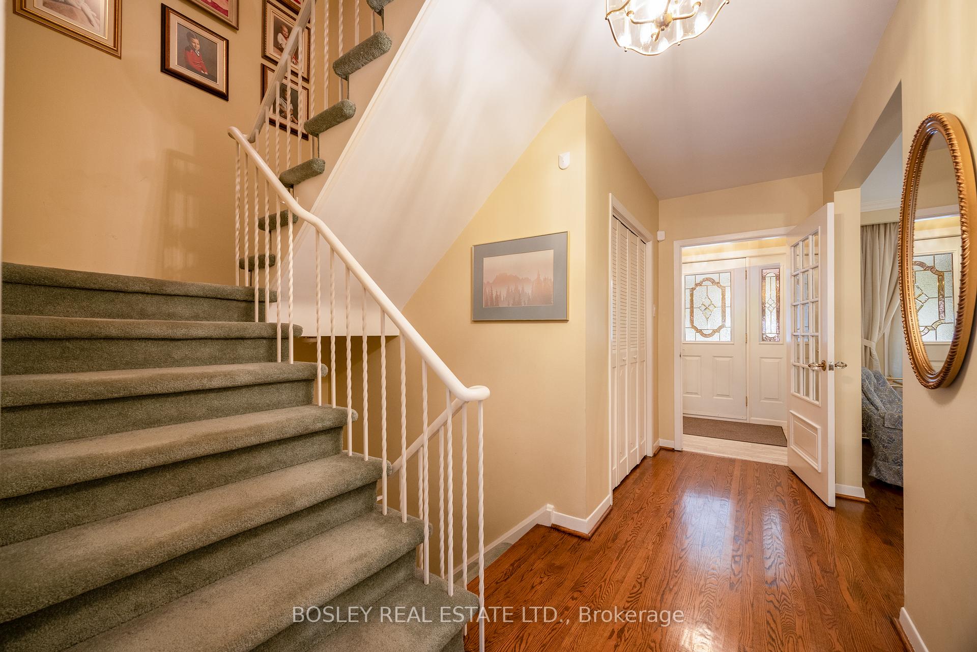 195 Upper Canada Dr, Toronto, ON M2P1T2 | 4 Bedroom 3 Bathroom Detached House | Image 23