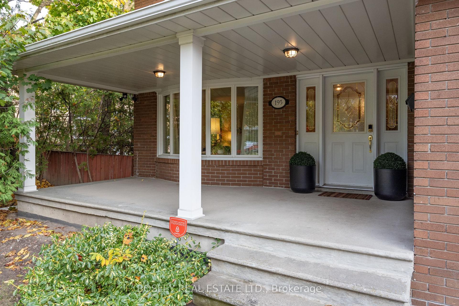 195 Upper Canada Dr, Toronto, ON M2P1T2 | 4 Bedroom 3 Bathroom Detached House | Image 3