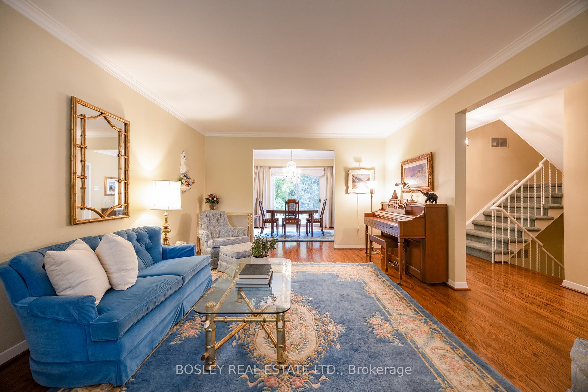 195 Upper Canada Dr, Toronto, ON M2P1T2 | 4 Bedroom 3 Bathroom Detached House | Image 9