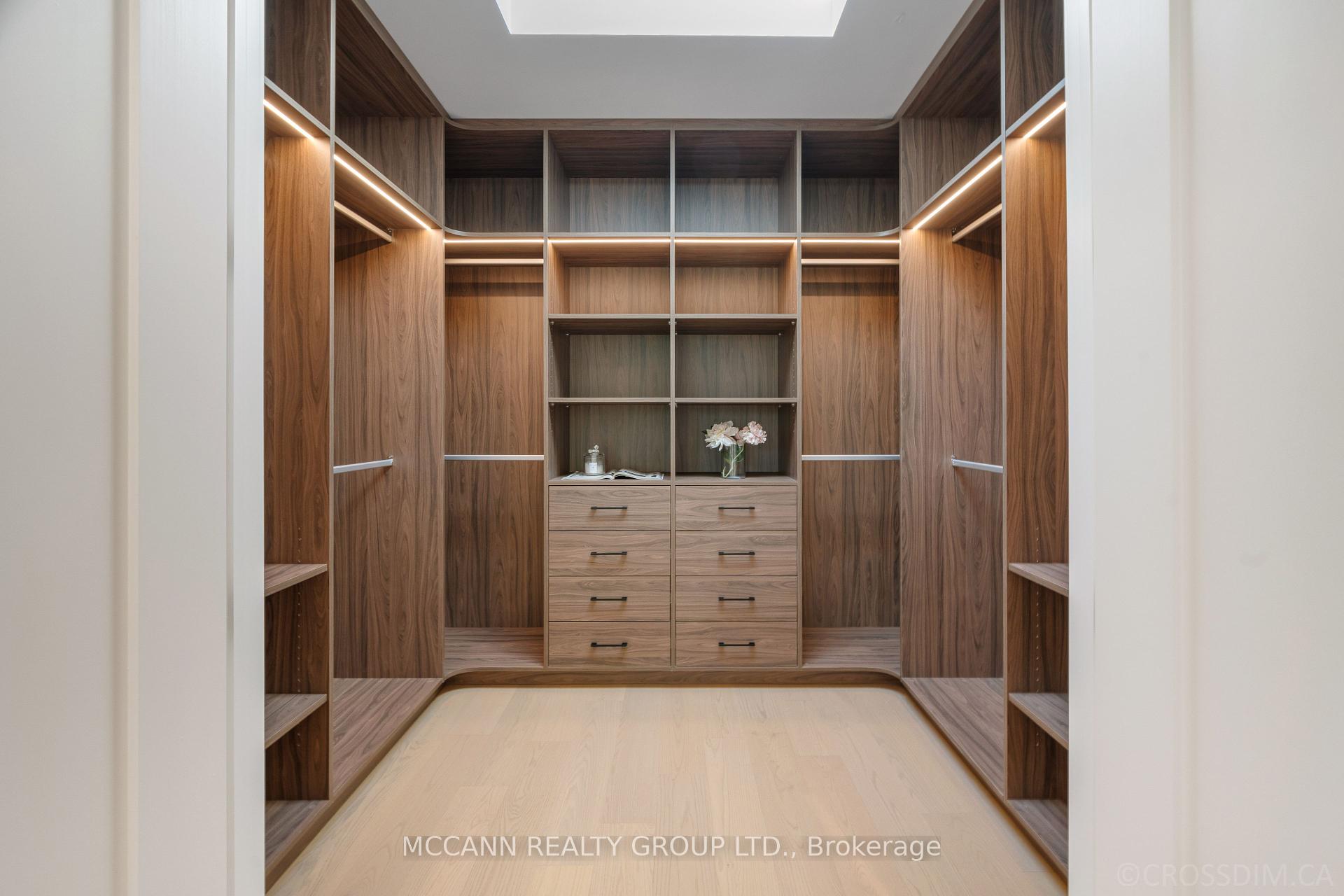 45 Lanark Ave, Toronto, ON M6C2B5 | 4 Bedroom 5 Bathroom Detached House | Image 22