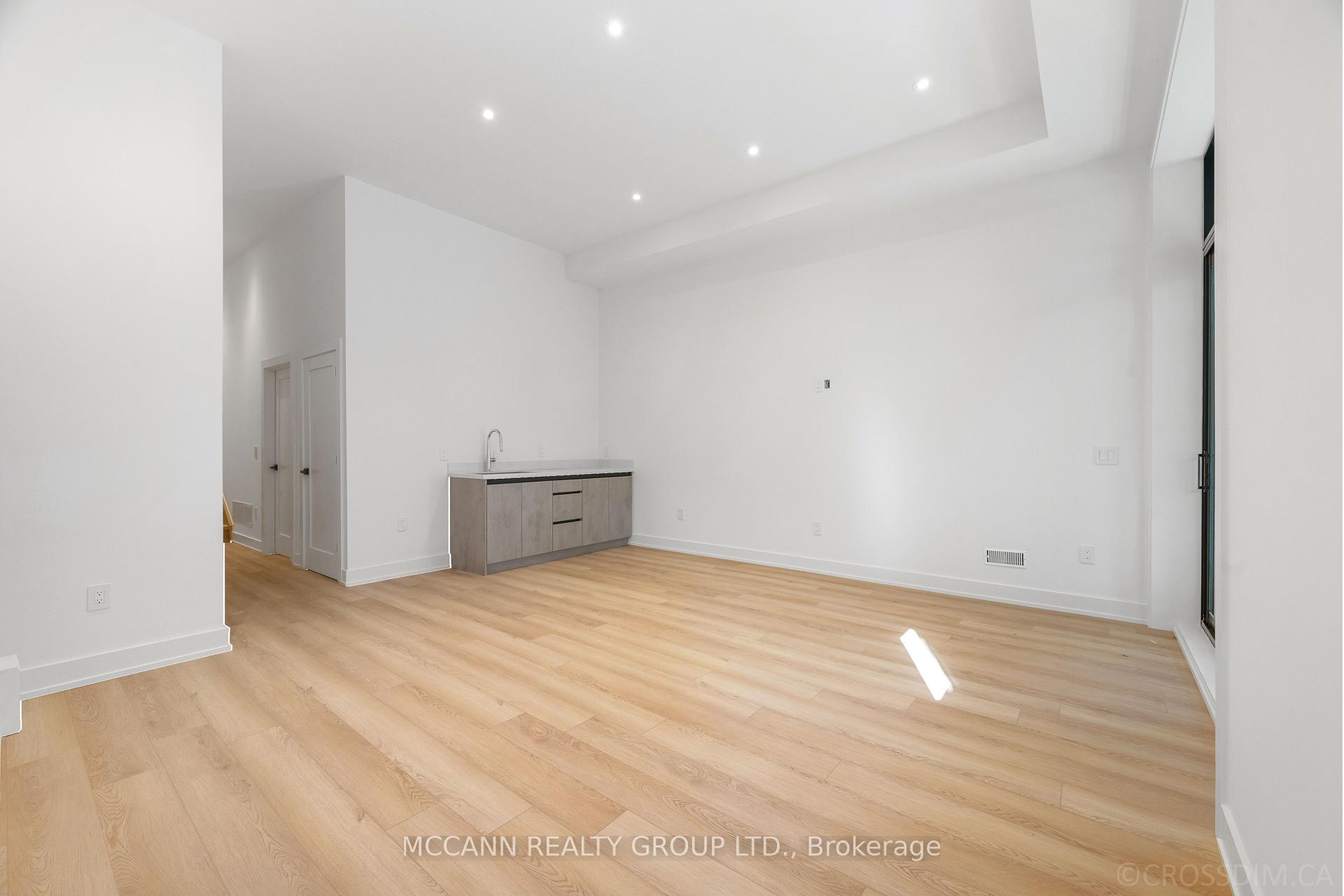 45 Lanark Ave, Toronto, ON M6C2B5 | 4 Bedroom 5 Bathroom Detached House | Image 35