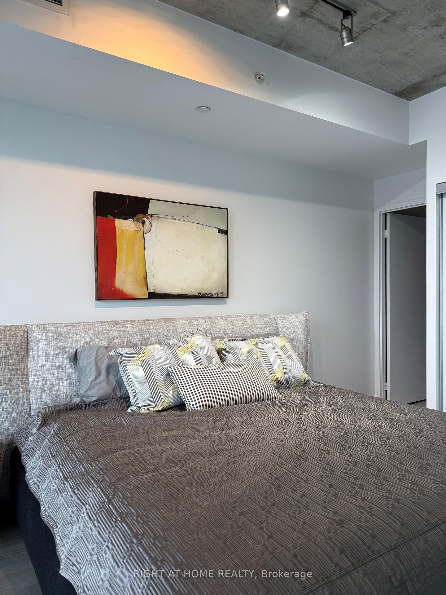 #306 - 1238 Dundas St E, Toronto, ON M4M2T1 | 2 Bedroom 2 Bathroom Condo Apt | Image 18