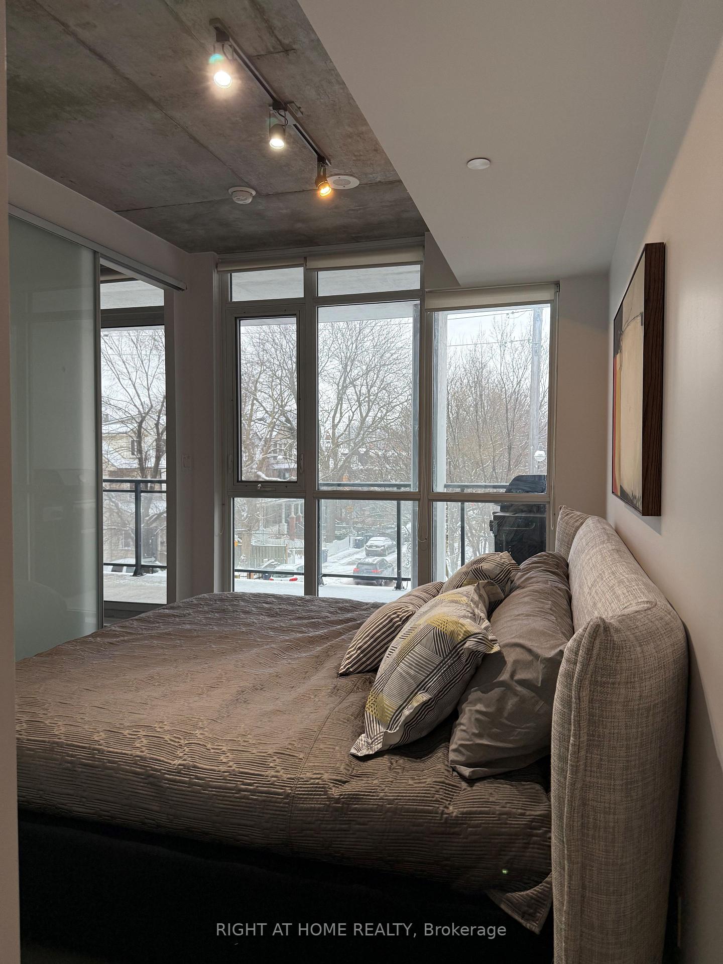 #306 - 1238 Dundas St E, Toronto, ON M4M2T1 | 2 Bedroom 2 Bathroom Condo Apt | Image 19