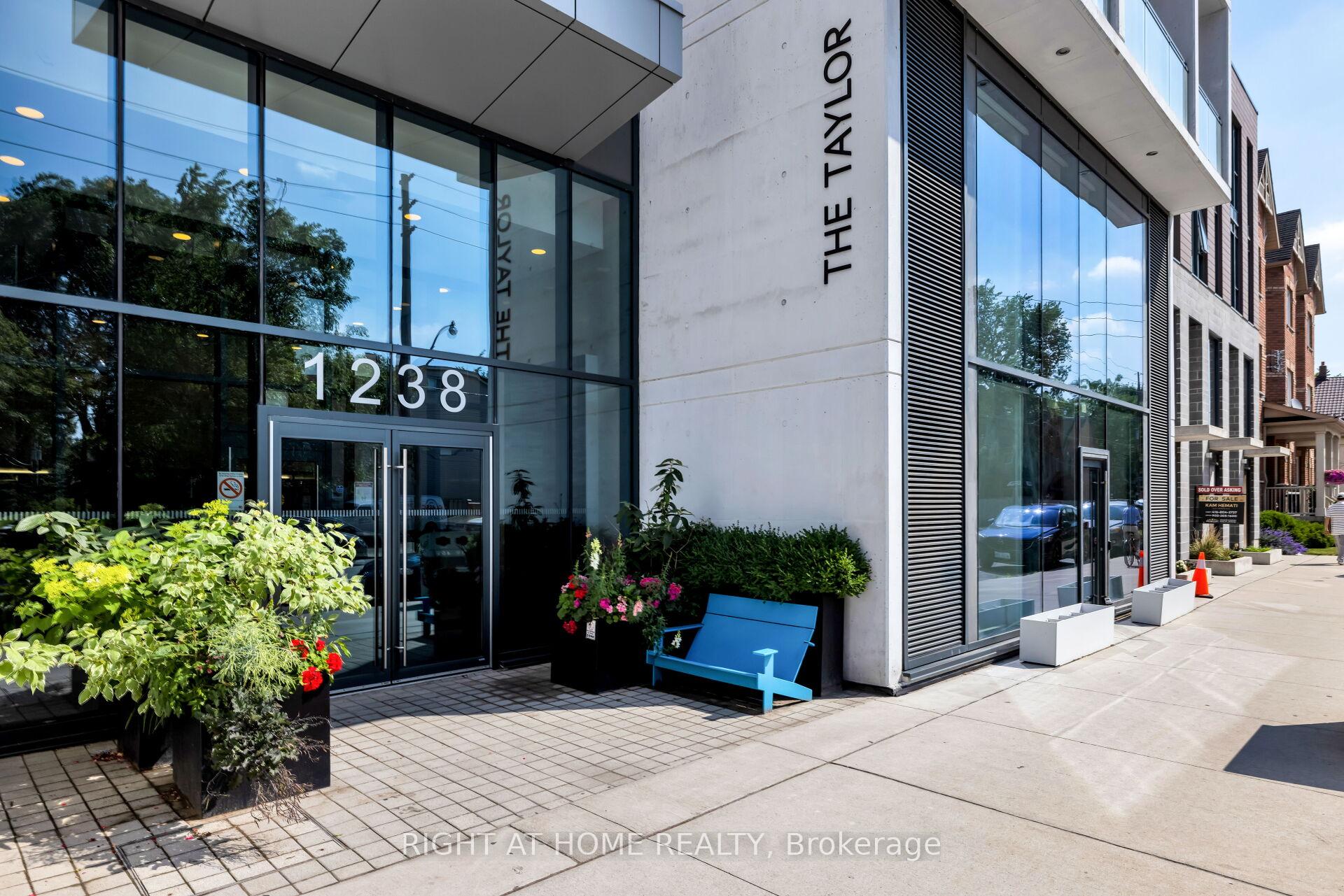 #306 - 1238 Dundas St E, Toronto, ON M4M2T1 | 2 Bedroom 2 Bathroom Condo Apt | Image 3