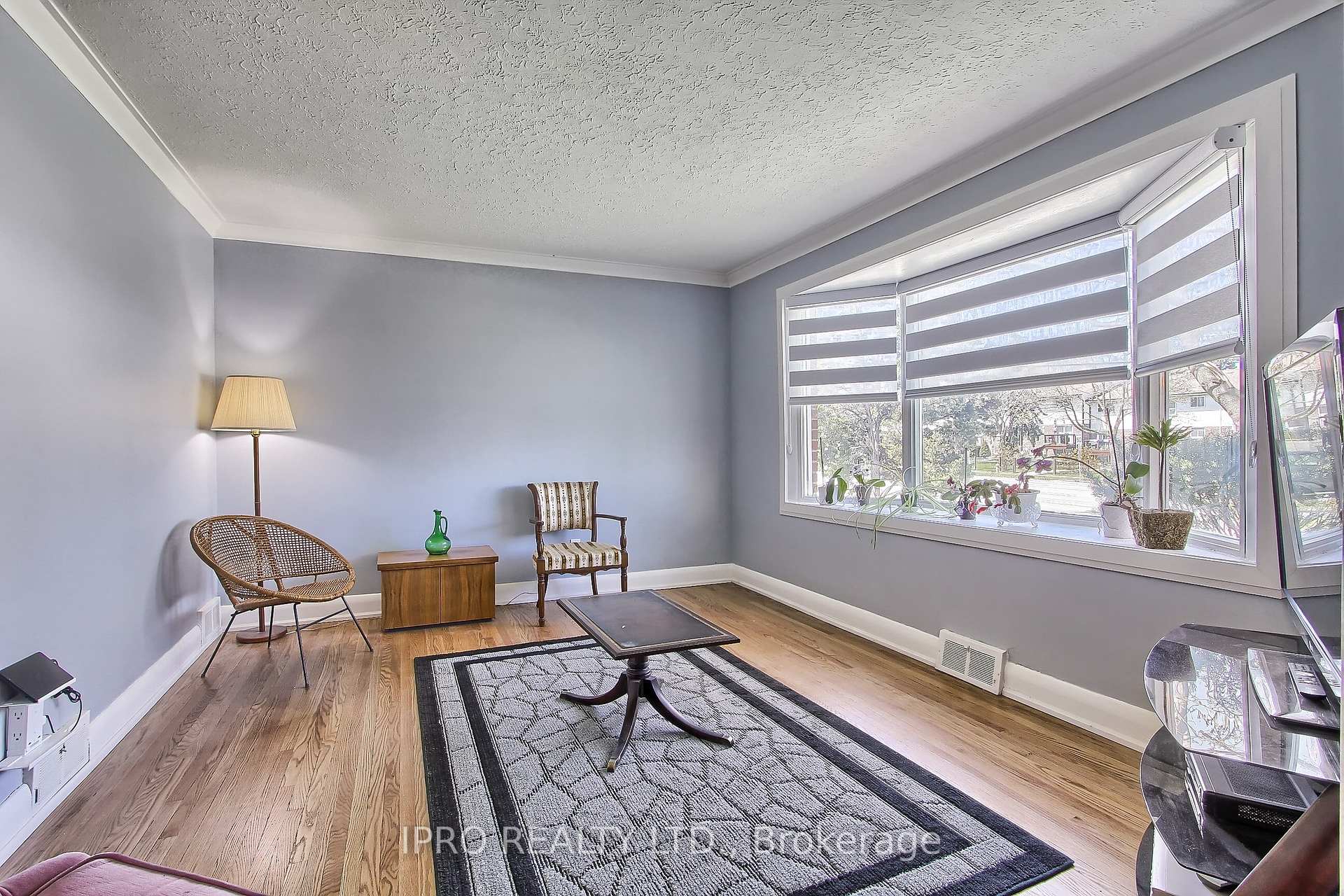 165 Ellesmere Rd, Toronto, ON M1R4C7 | 3 Bedroom 3 Bathroom Detached House | Image 8