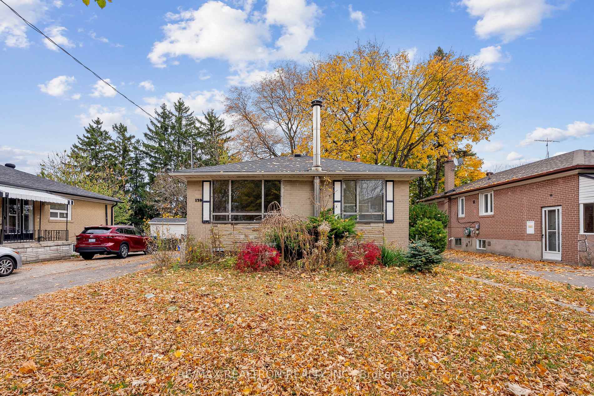 139 Pandora Circ, Toronto, ON M1H1V8 | 3 Bedroom 2 Bathroom Detached House | Image 1