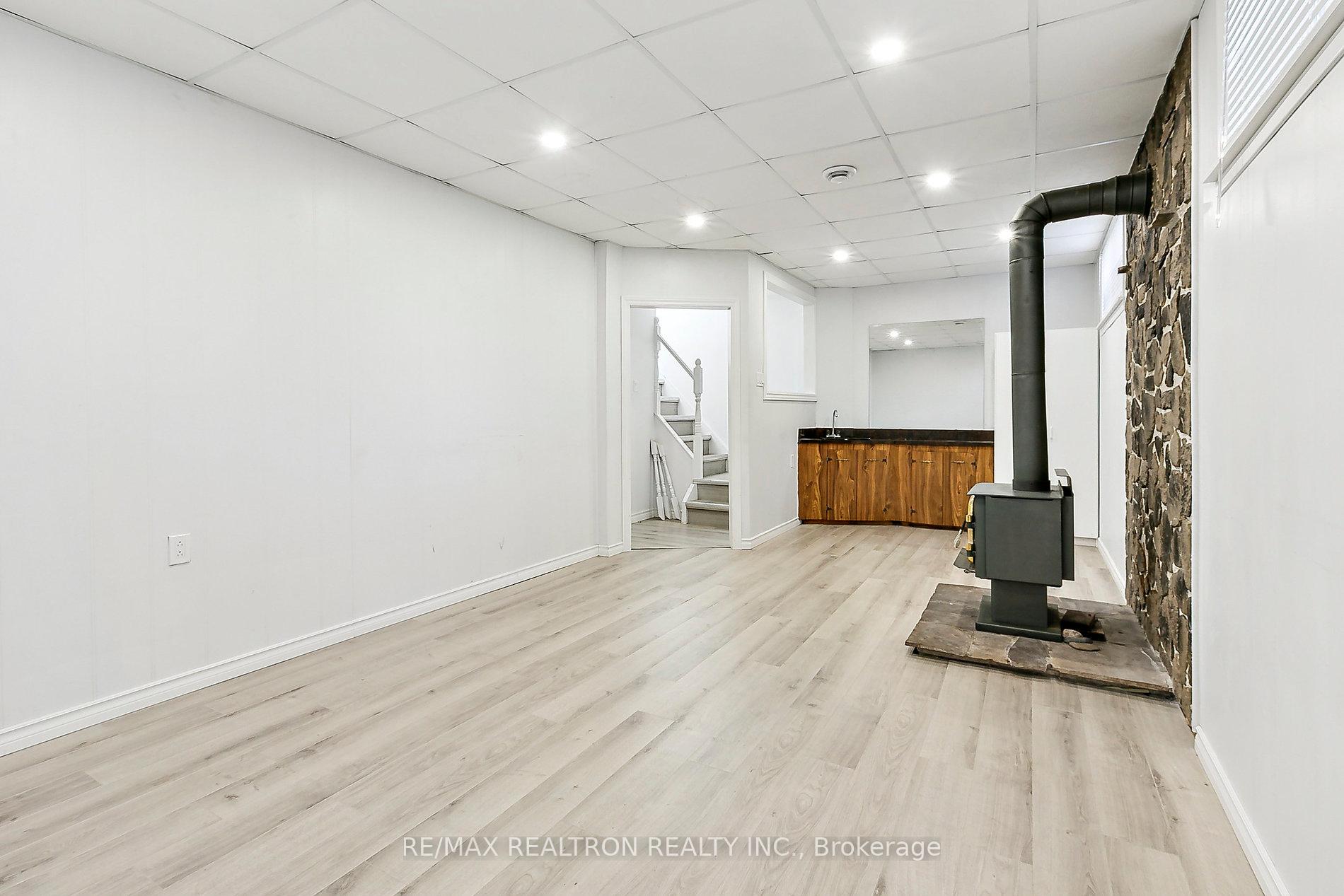 139 Pandora Circ, Toronto, ON M1H1V8 | 3 Bedroom 2 Bathroom Detached House | Image 16