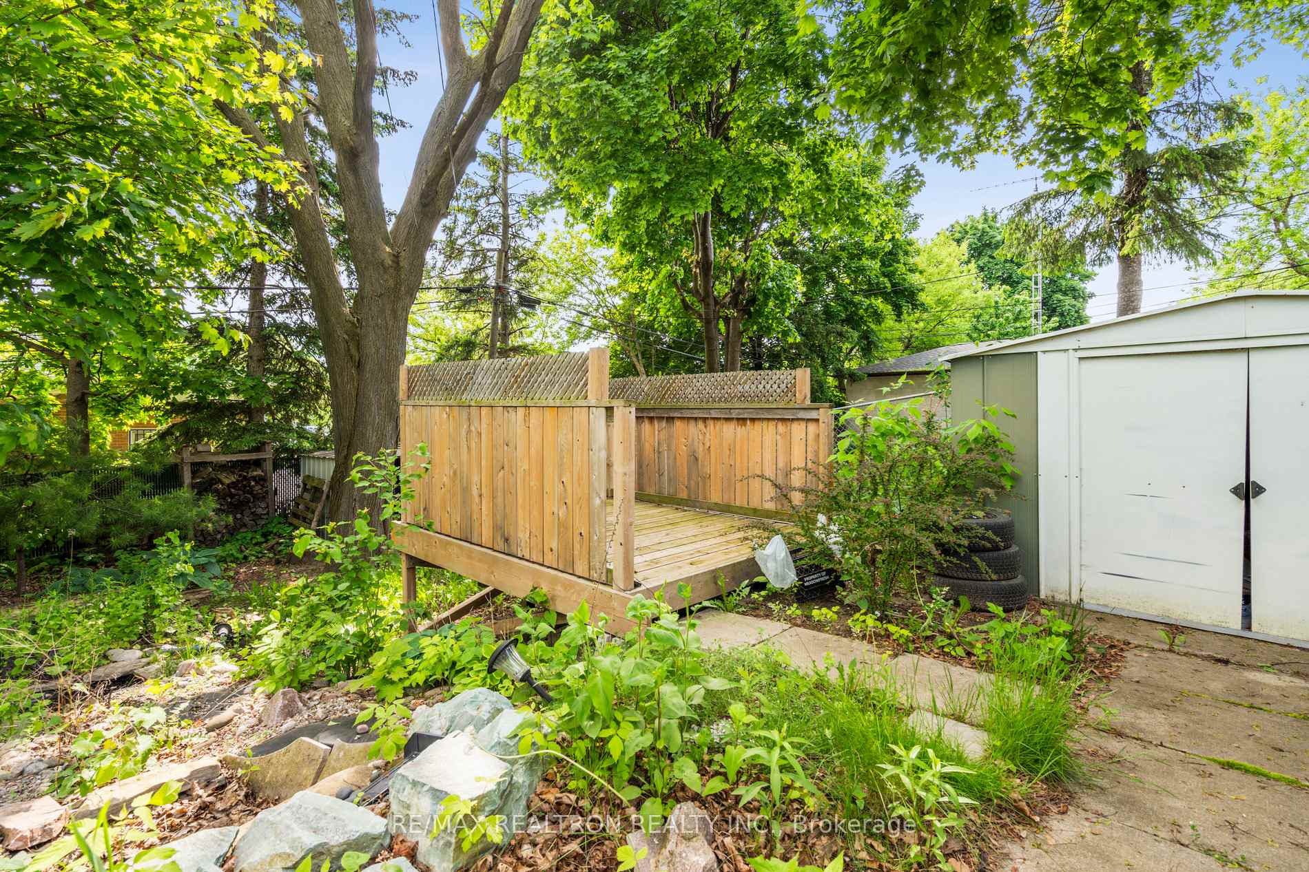 139 Pandora Circ, Toronto, ON M1H1V8 | 3 Bedroom 2 Bathroom Detached House | Image 18