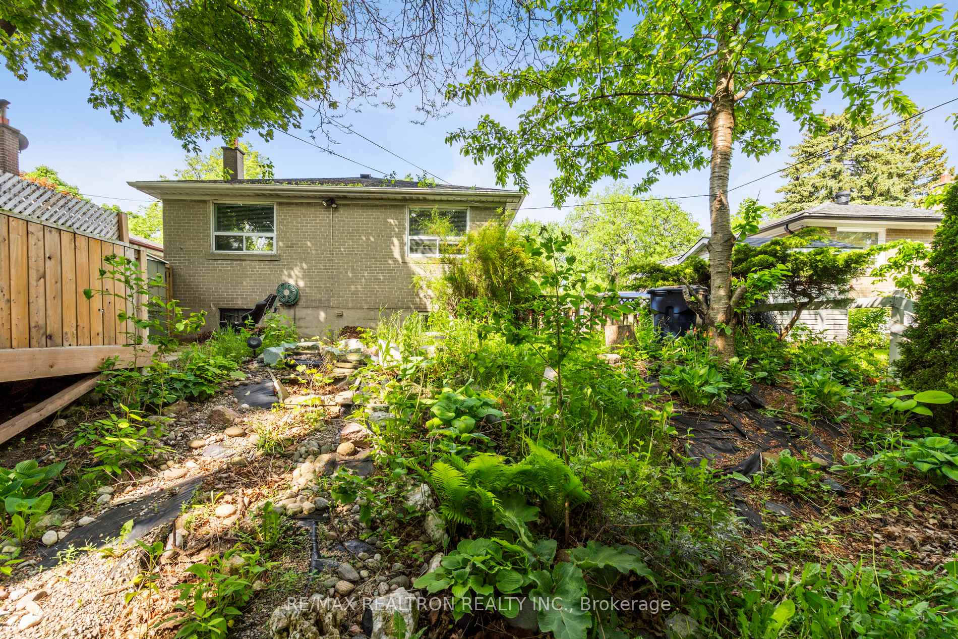 139 Pandora Circ, Toronto, ON M1H1V8 | 3 Bedroom 2 Bathroom Detached House | Image 19