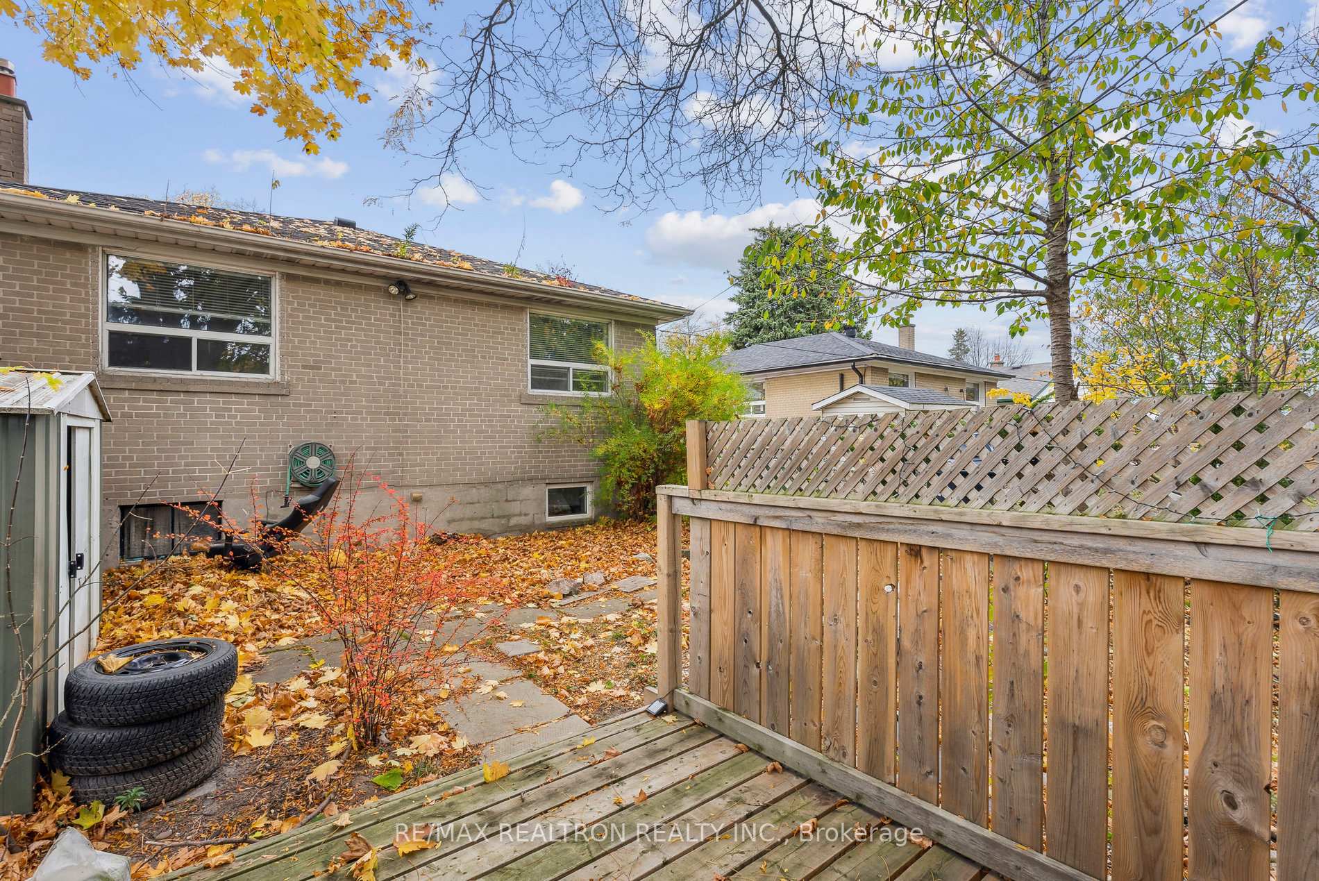 139 Pandora Circ, Toronto, ON M1H1V8 | 3 Bedroom 2 Bathroom Detached House | Image 21