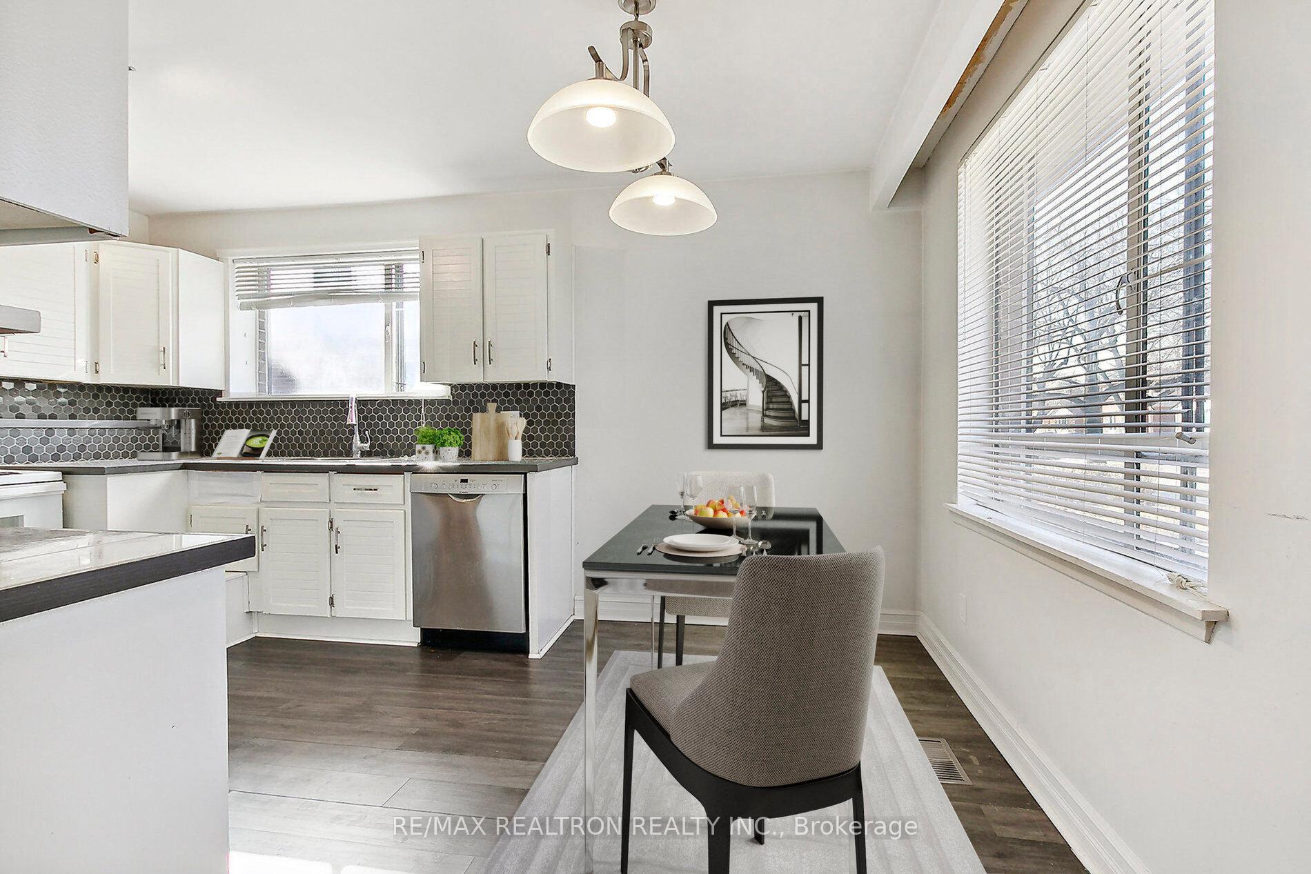 139 Pandora Circ, Toronto, ON M1H1V8 | 3 Bedroom 2 Bathroom Detached House | Image 9