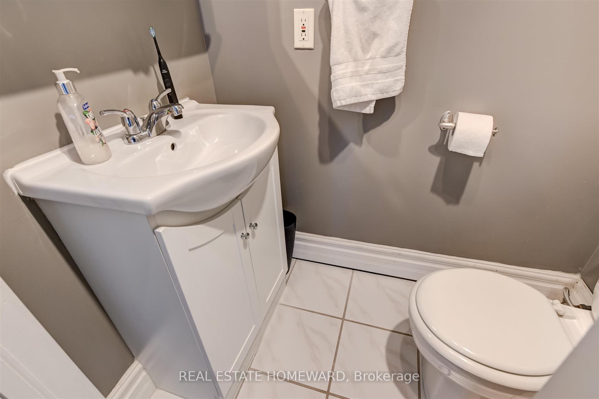 167 Wineva Ave, Toronto, ON M4E2T5 | 3 Bedroom 4 Bathroom Detached House | Image 18