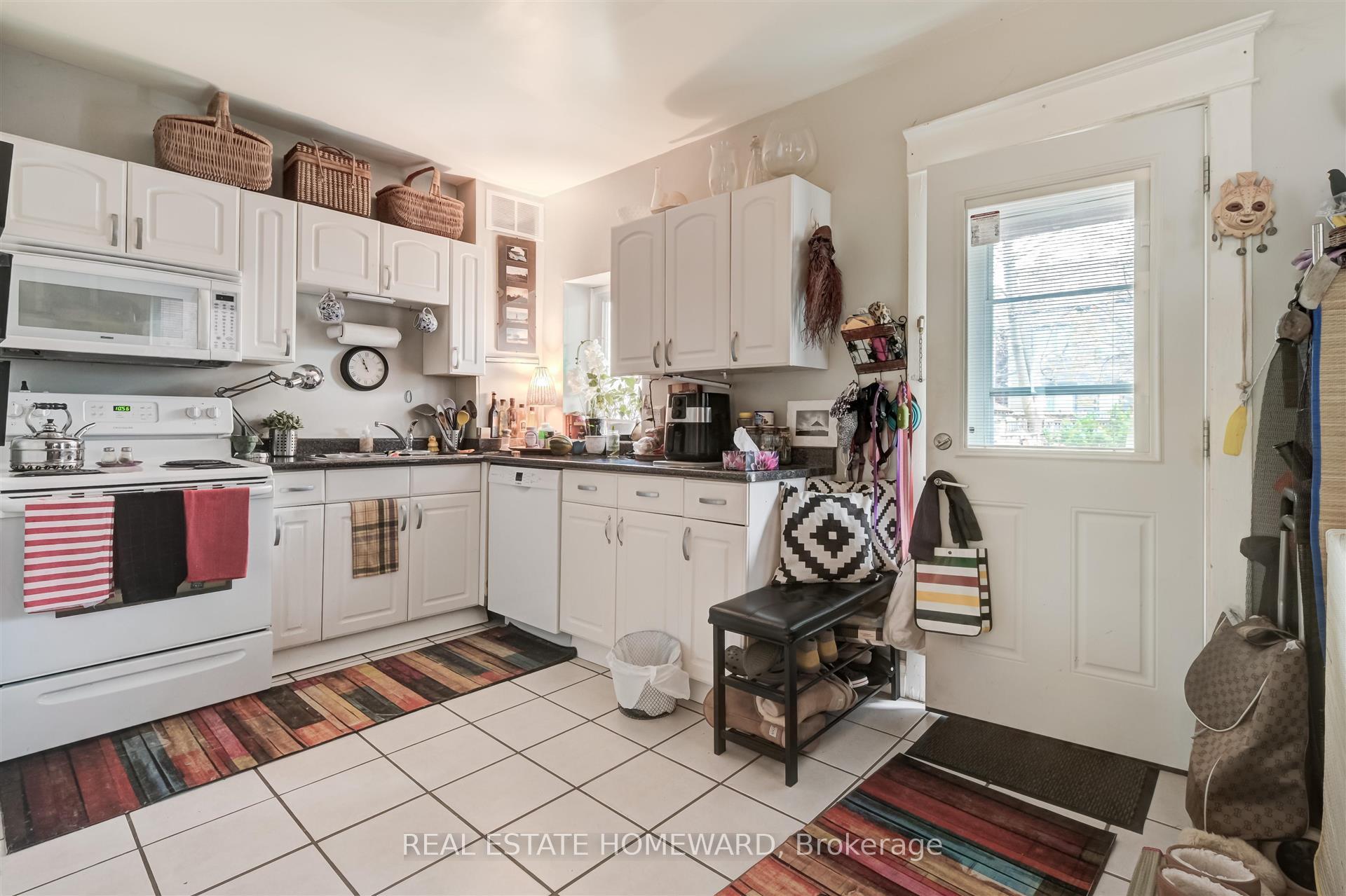 167 Wineva Ave, Toronto, ON M4E2T5 | 3 Bedroom 4 Bathroom Detached House | Image 21