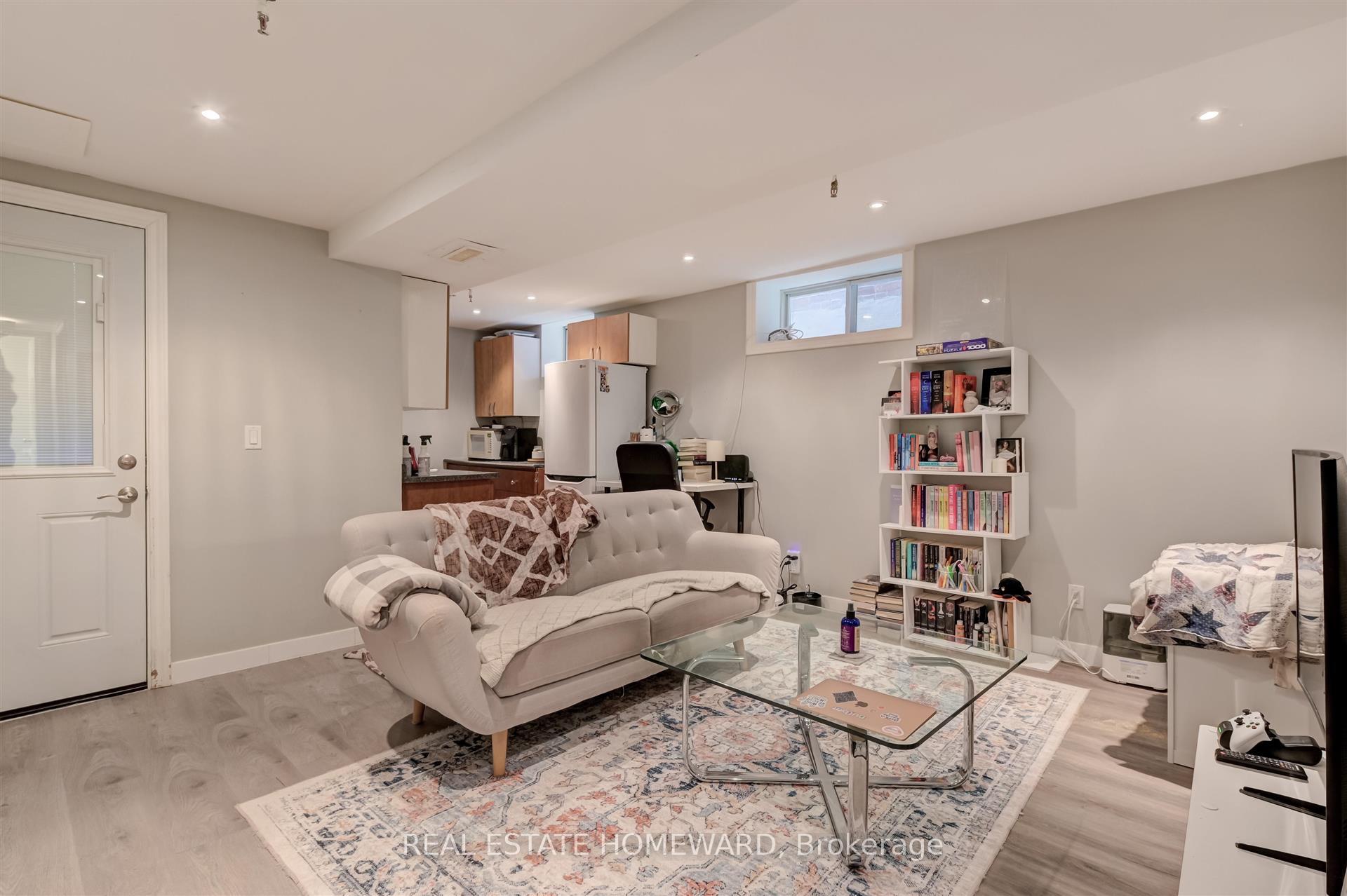 167 Wineva Ave, Toronto, ON M4E2T5 | 3 Bedroom 4 Bathroom Detached House | Image 25