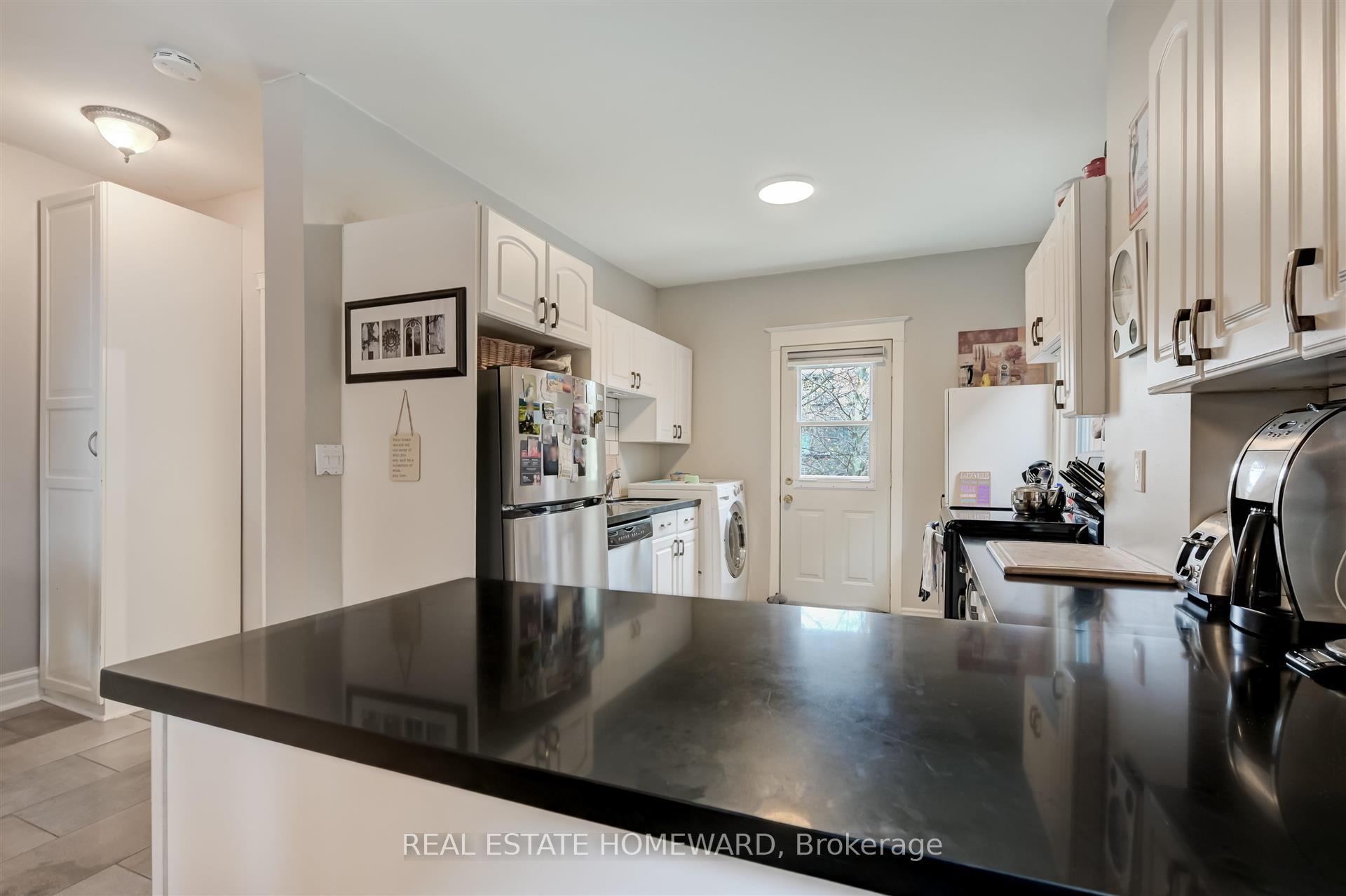 167 Wineva Ave, Toronto, ON M4E2T5 | 3 Bedroom 4 Bathroom Detached House | Image 8