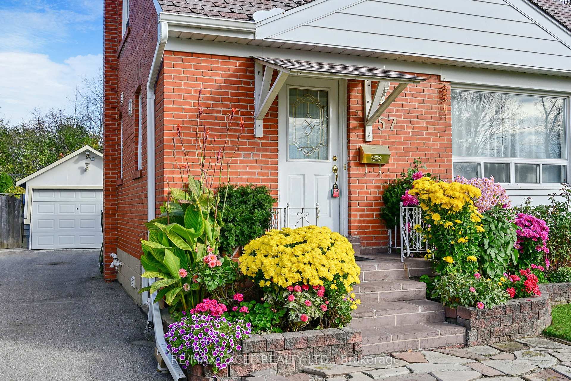 57 Ellington Dr, Toronto, ON M1R3X6 | 3 Bedroom 2 Bathroom Detached House | Image 3