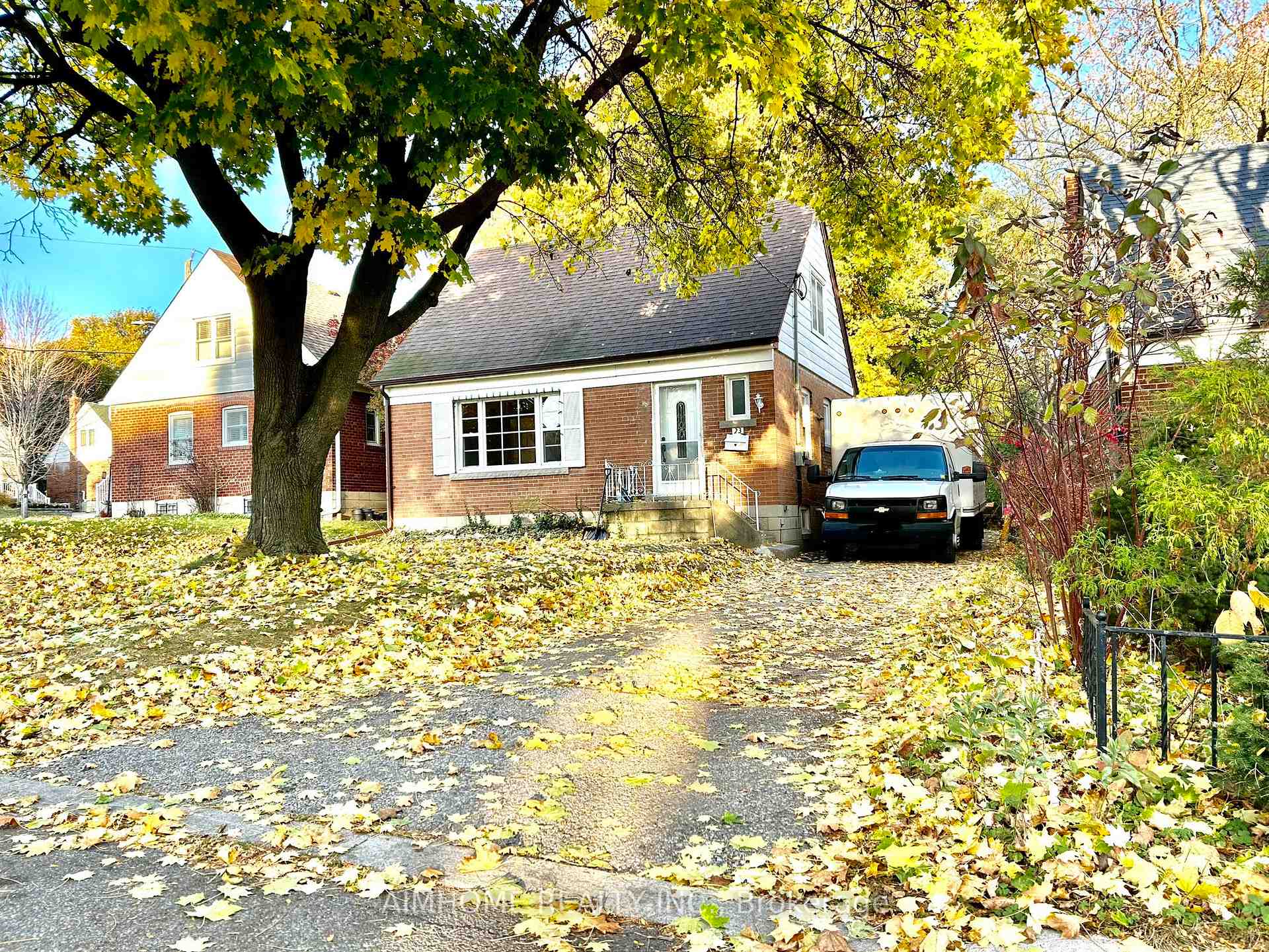 23 Kingswell Cres, Toronto, ON M1L3E2 | 2 Bedroom 3 Bathroom Detached House | Image 2