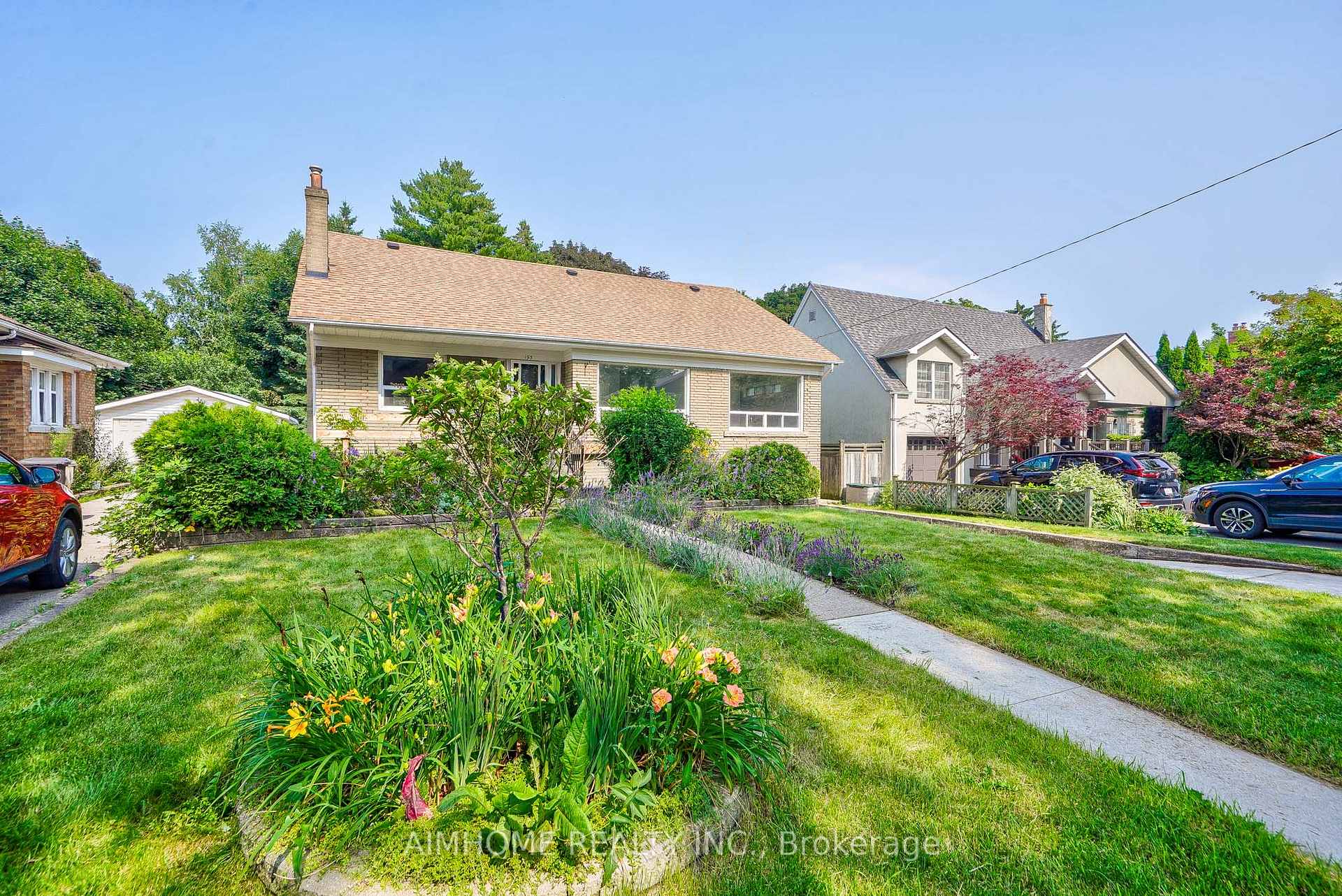 193 Scarboro Cres, Toronto, ON M1M2J6 | 3 Bedroom 3 Bathroom Detached House | Image 1