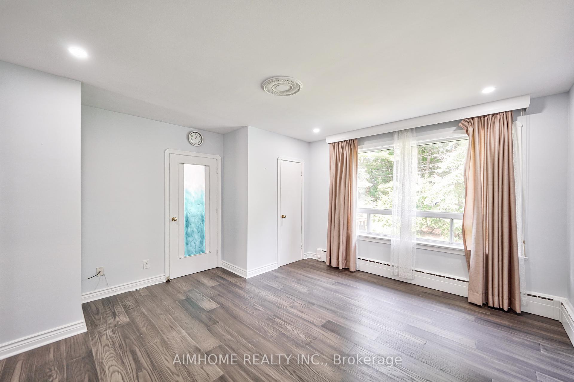193 Scarboro Cres, Toronto, ON M1M2J6 | 3 Bedroom 3 Bathroom Detached House | Image 11
