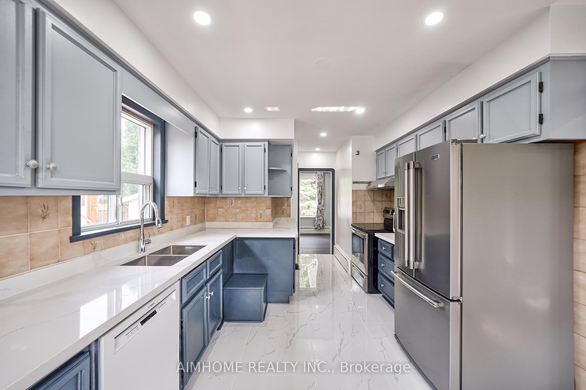 193 Scarboro Cres, Toronto, ON M1M2J6 | 3 Bedroom 3 Bathroom Detached House | Image 4