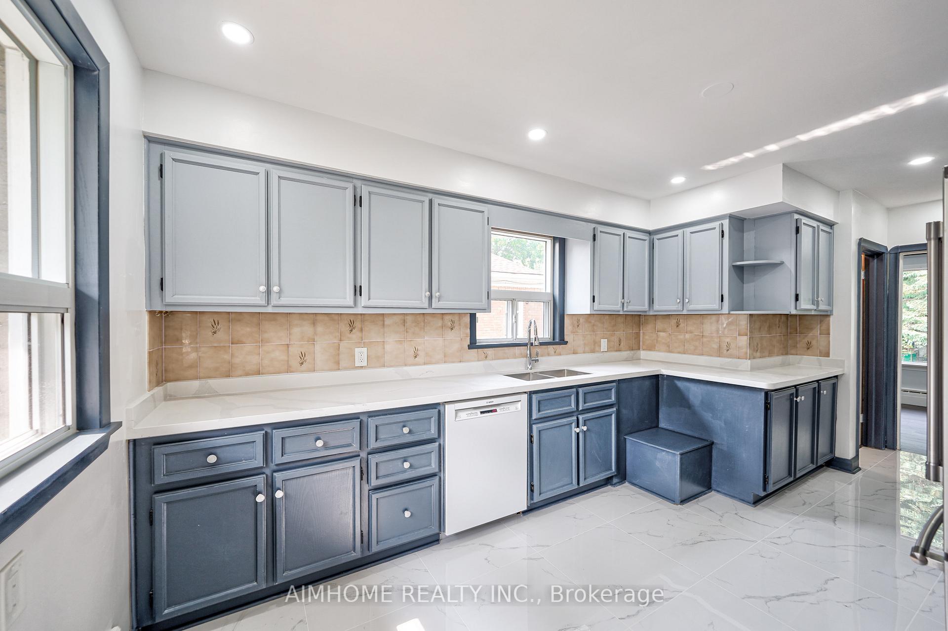 193 Scarboro Cres, Toronto, ON M1M2J6 | 3 Bedroom 3 Bathroom Detached House | Image 5