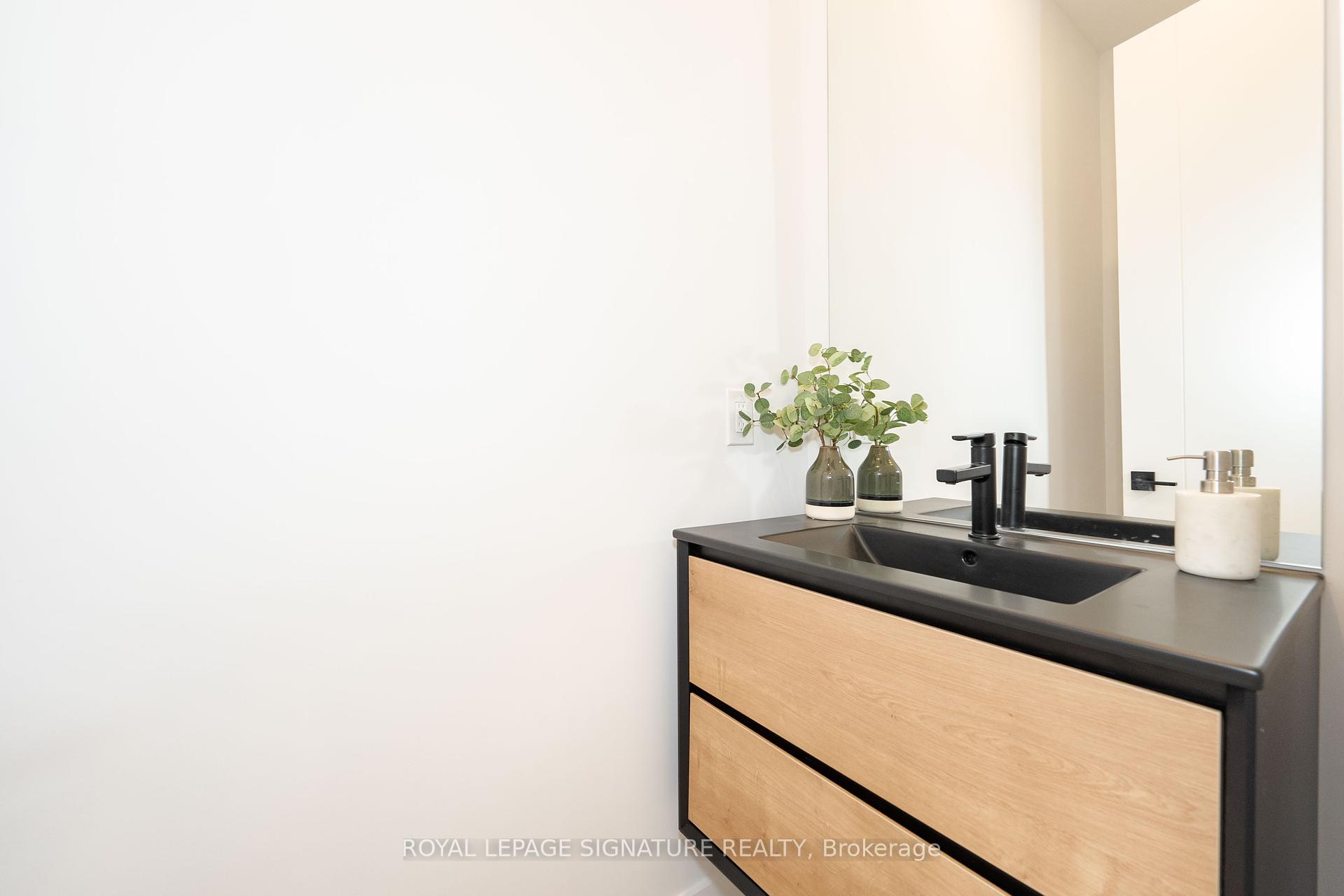 99 Yardley Ave, Toronto, ON M4B2A9 | 4 Bedroom 5 Bathroom Detached House | Image 10