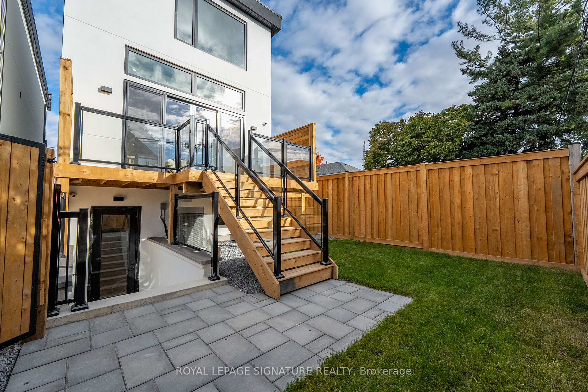 99 Yardley Ave, Toronto, ON M4B2A9 | 4 Bedroom 5 Bathroom Detached House | Image 34