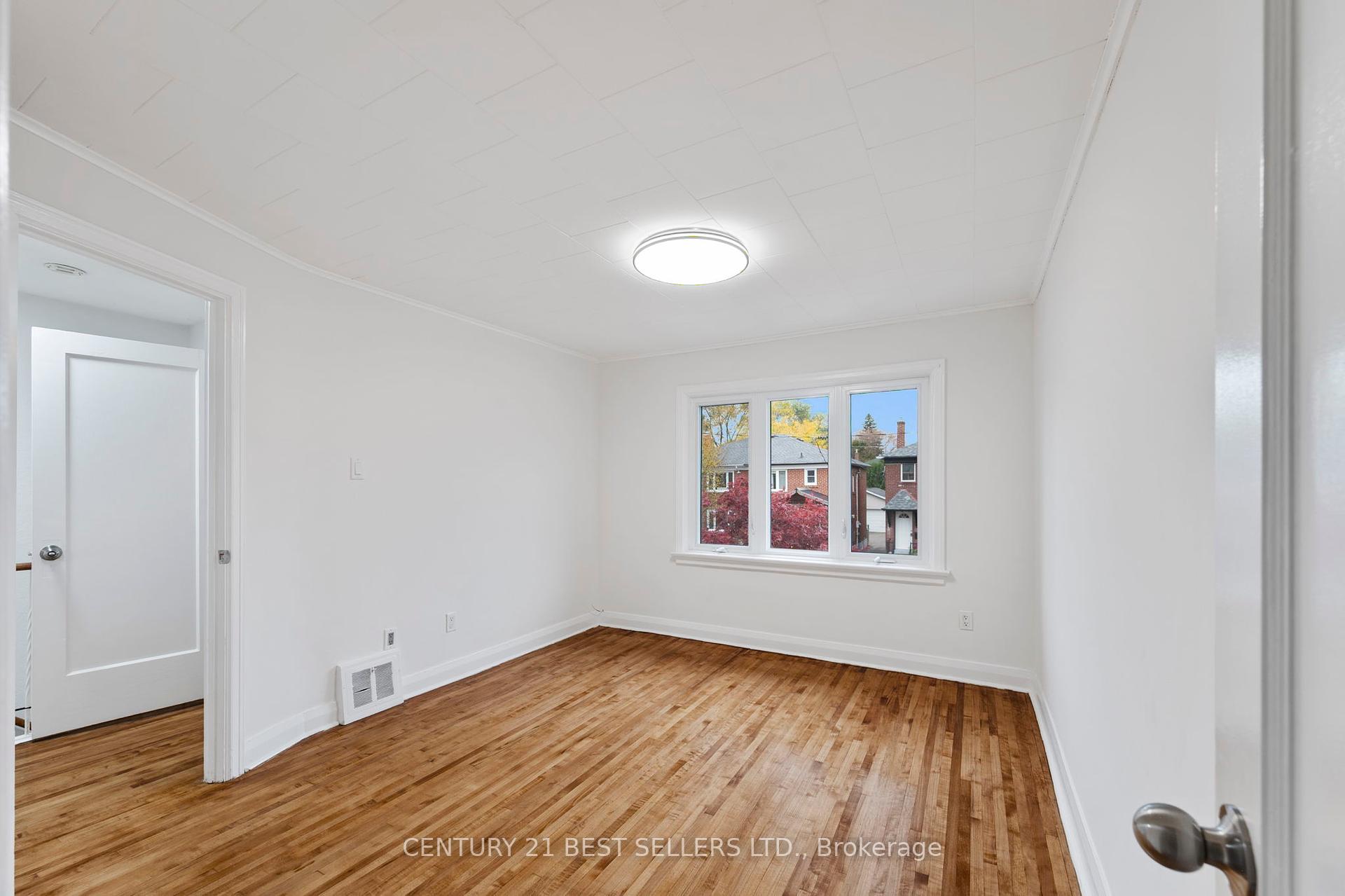 51 Hertle Ave, Toronto, ON M4L2T3 | 3 Bedroom 3 Bathroom Semi-Detached House | Image 18