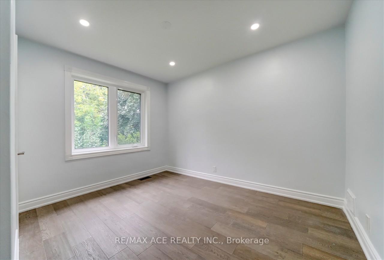 20 Martindale Rd, Toronto, ON M1M2B7 | 3 Bedroom 3 Bathroom Detached House | Image 13