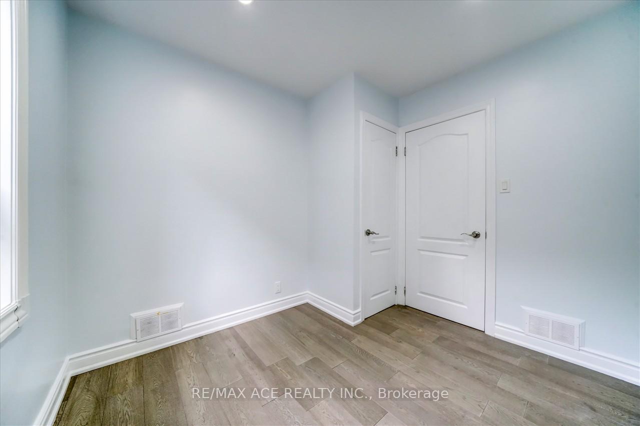 20 Martindale Rd, Toronto, ON M1M2B7 | 3 Bedroom 3 Bathroom Detached House | Image 18