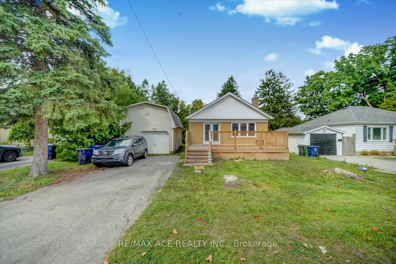 20 Martindale Rd, Toronto, ON M1M2B7 | 3 Bedroom 3 Bathroom Detached House | Image 2