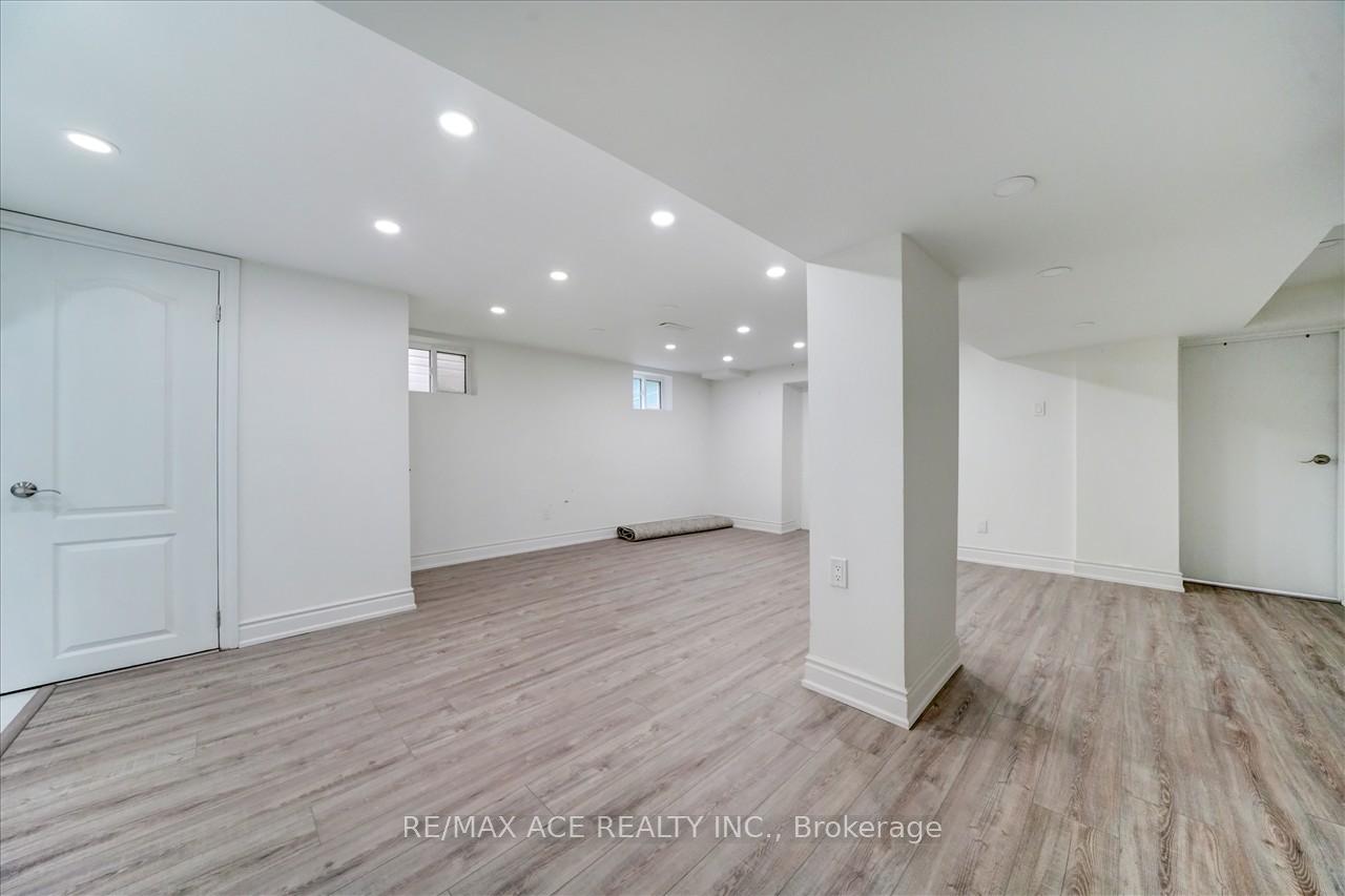 20 Martindale Rd, Toronto, ON M1M2B7 | 3 Bedroom 3 Bathroom Detached House | Image 24