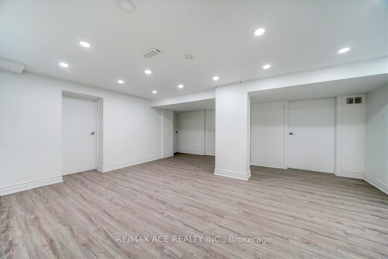 20 Martindale Rd, Toronto, ON M1M2B7 | 3 Bedroom 3 Bathroom Detached House | Image 25
