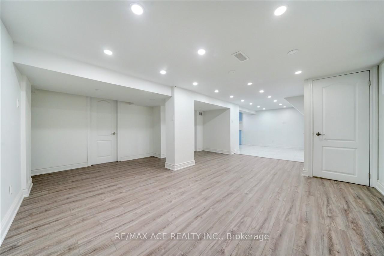 20 Martindale Rd, Toronto, ON M1M2B7 | 3 Bedroom 3 Bathroom Detached House | Image 26
