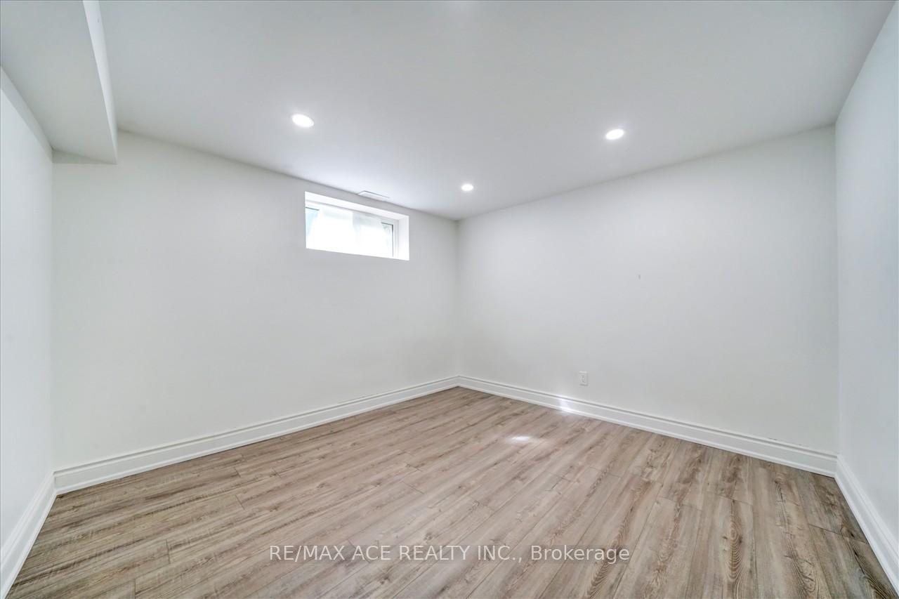 20 Martindale Rd, Toronto, ON M1M2B7 | 3 Bedroom 3 Bathroom Detached House | Image 27