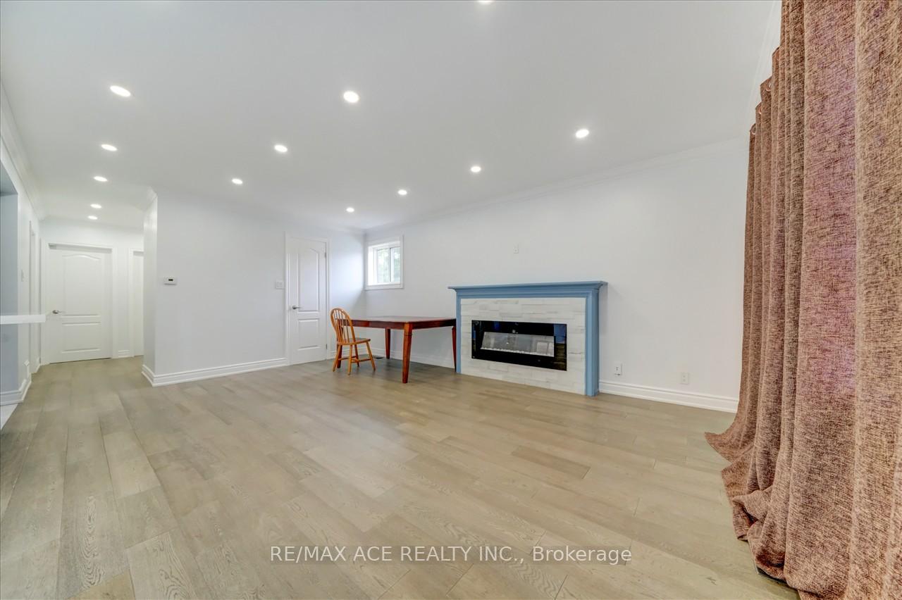 20 Martindale Rd, Toronto, ON M1M2B7 | 3 Bedroom 3 Bathroom Detached House | Image 7