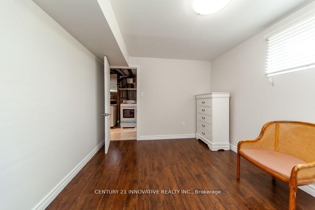 135 Queensbury Ave, Toronto, ON M1N2X8 | 3 Bedroom 3 Bathroom Detached House | Image 23